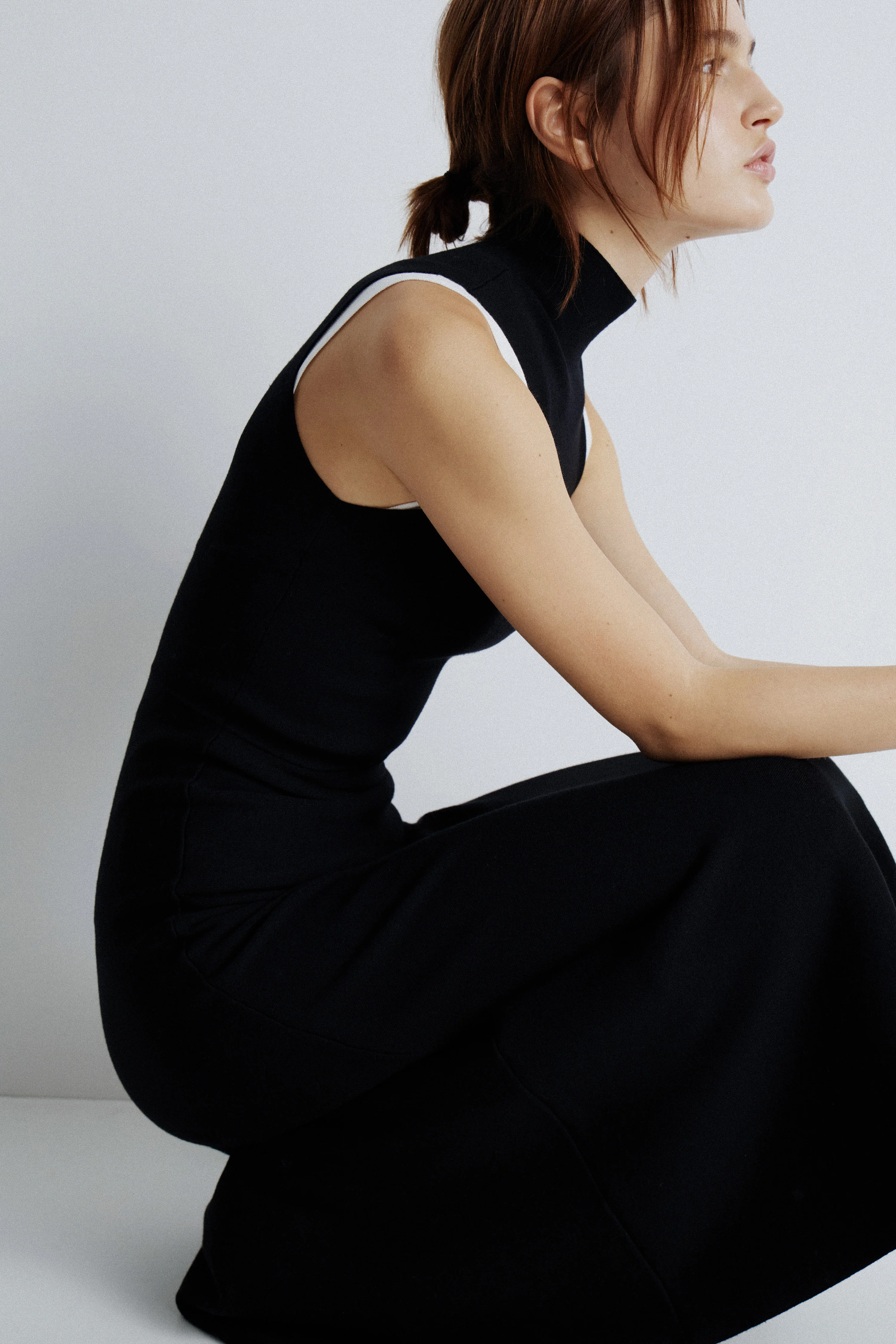KNIT DRESS WITH HIGH NECK