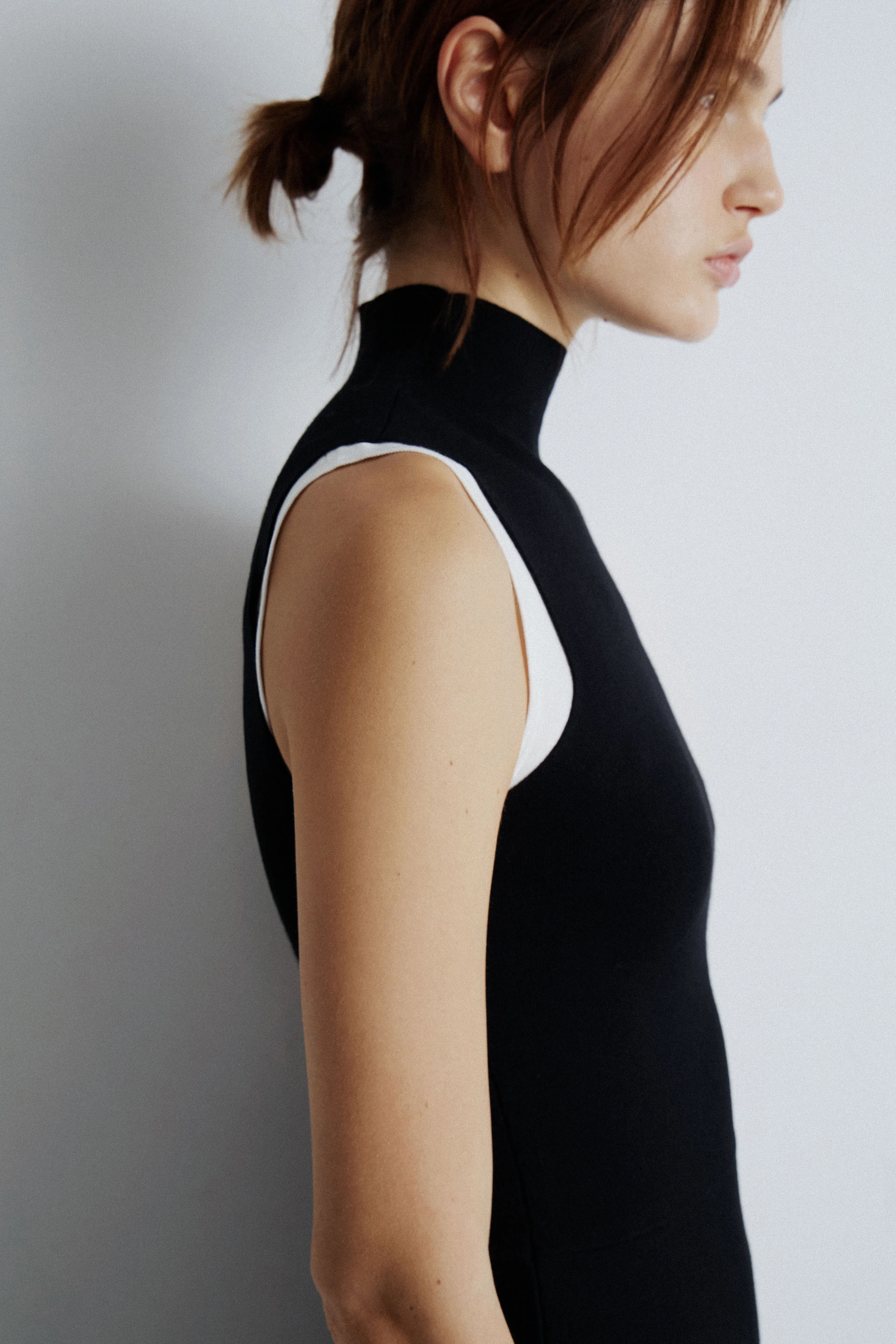 KNIT DRESS WITH HIGH NECK - Image 4