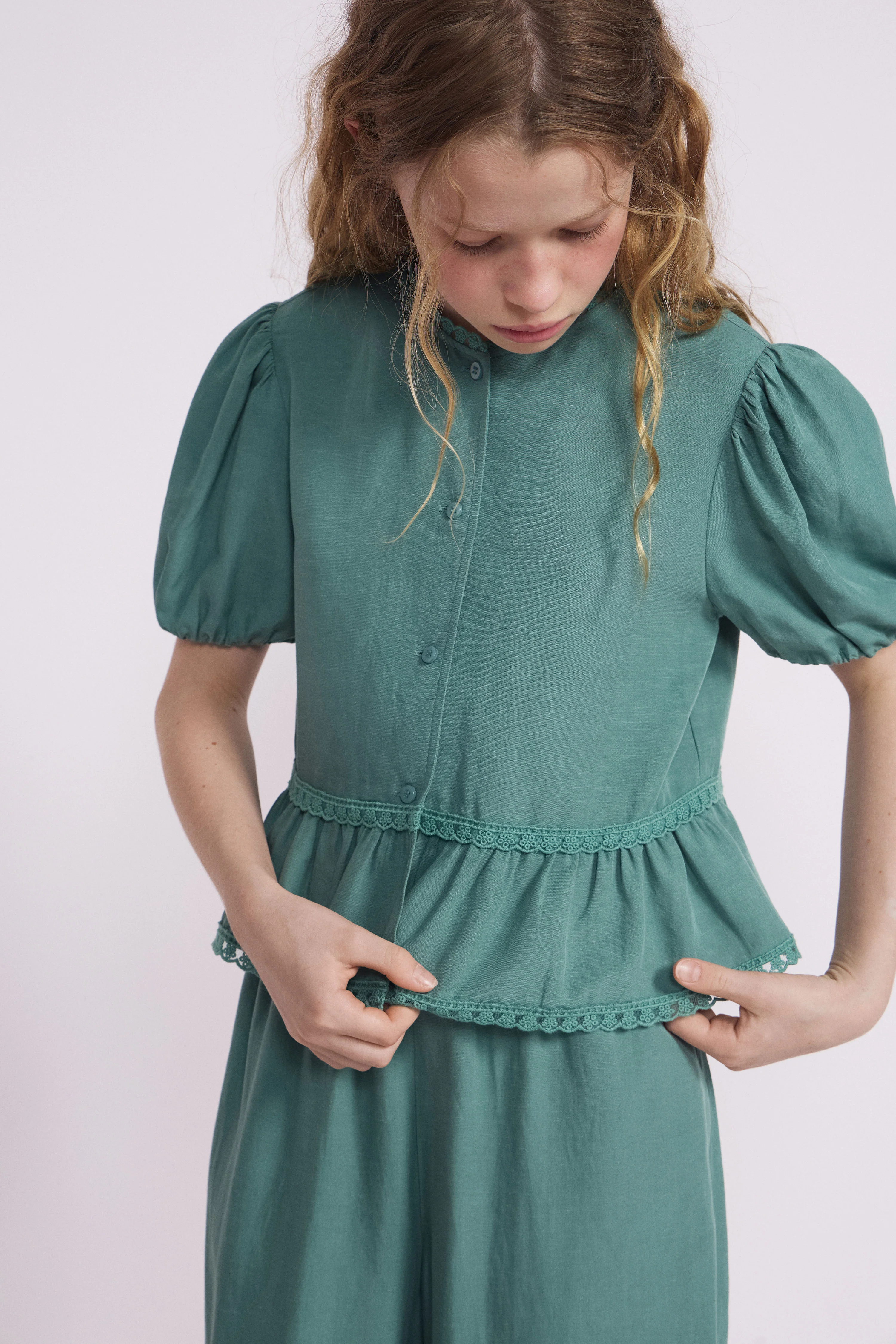 LACE-DETAILED VISCOSE-LINEN BLOUSE - Image 3
