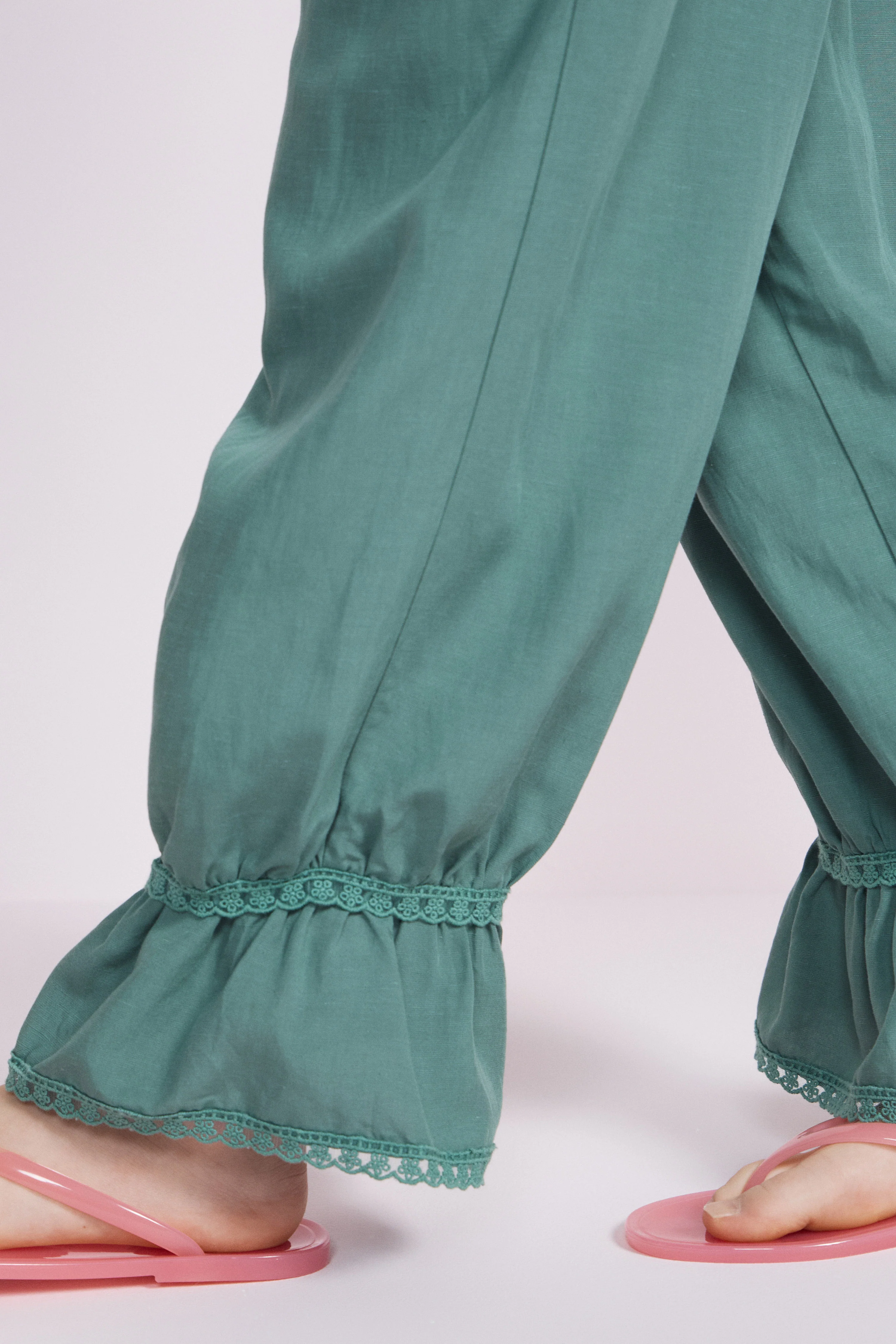LACE-TRIMMED VISCOSE-BLEND TROUSERS - Image 4