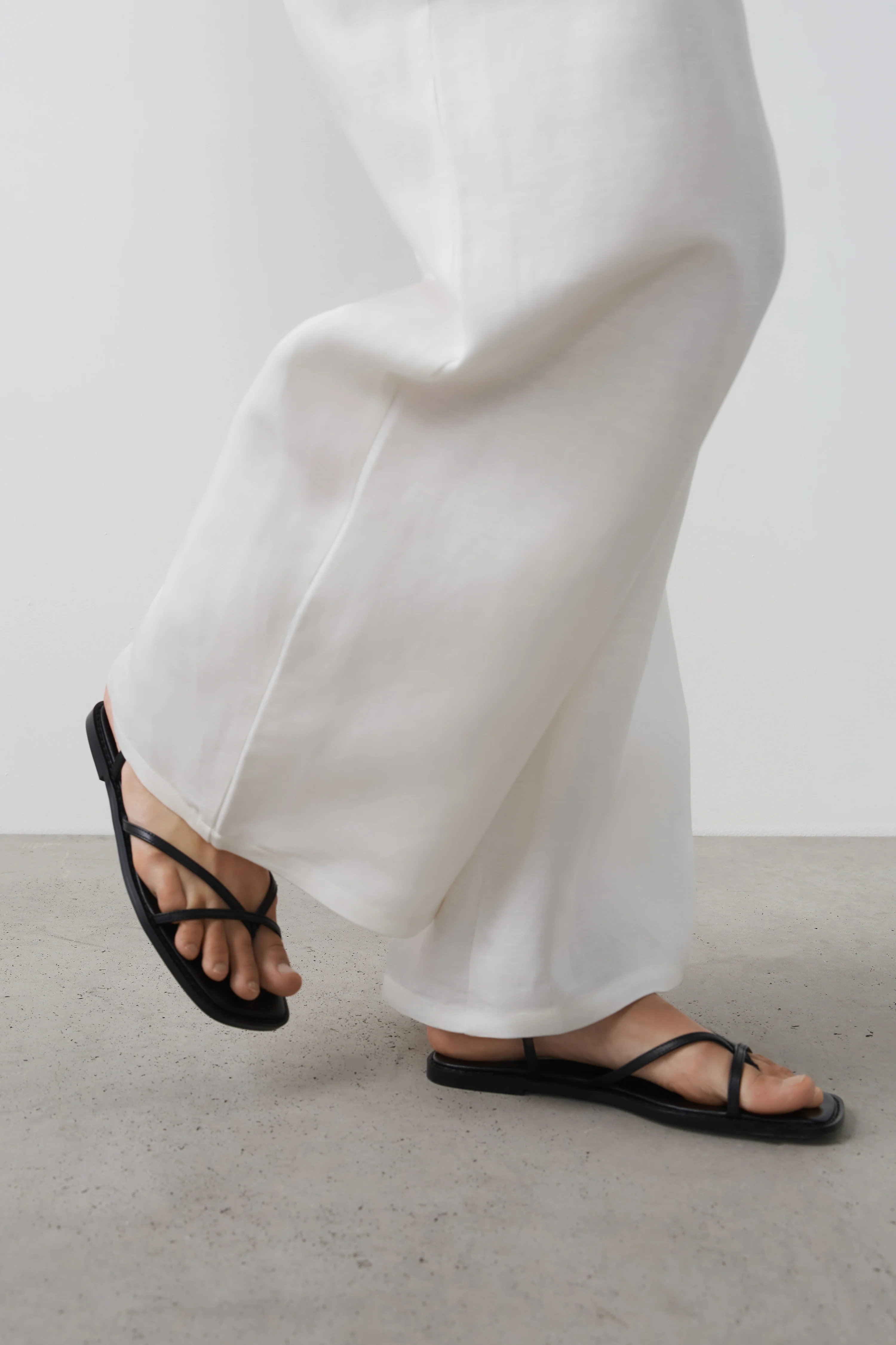 LEATHER SANDALS - Image 2