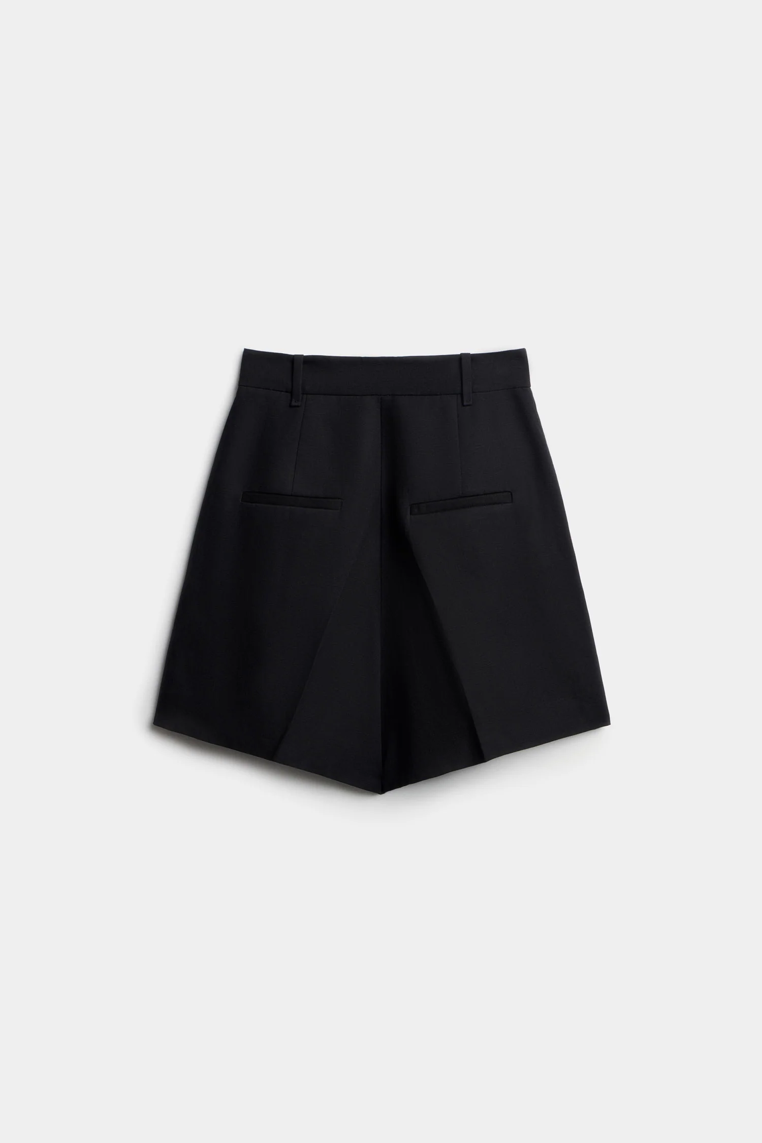LYOCELL-LINEN BERMUDA SHORTS - Image 3
