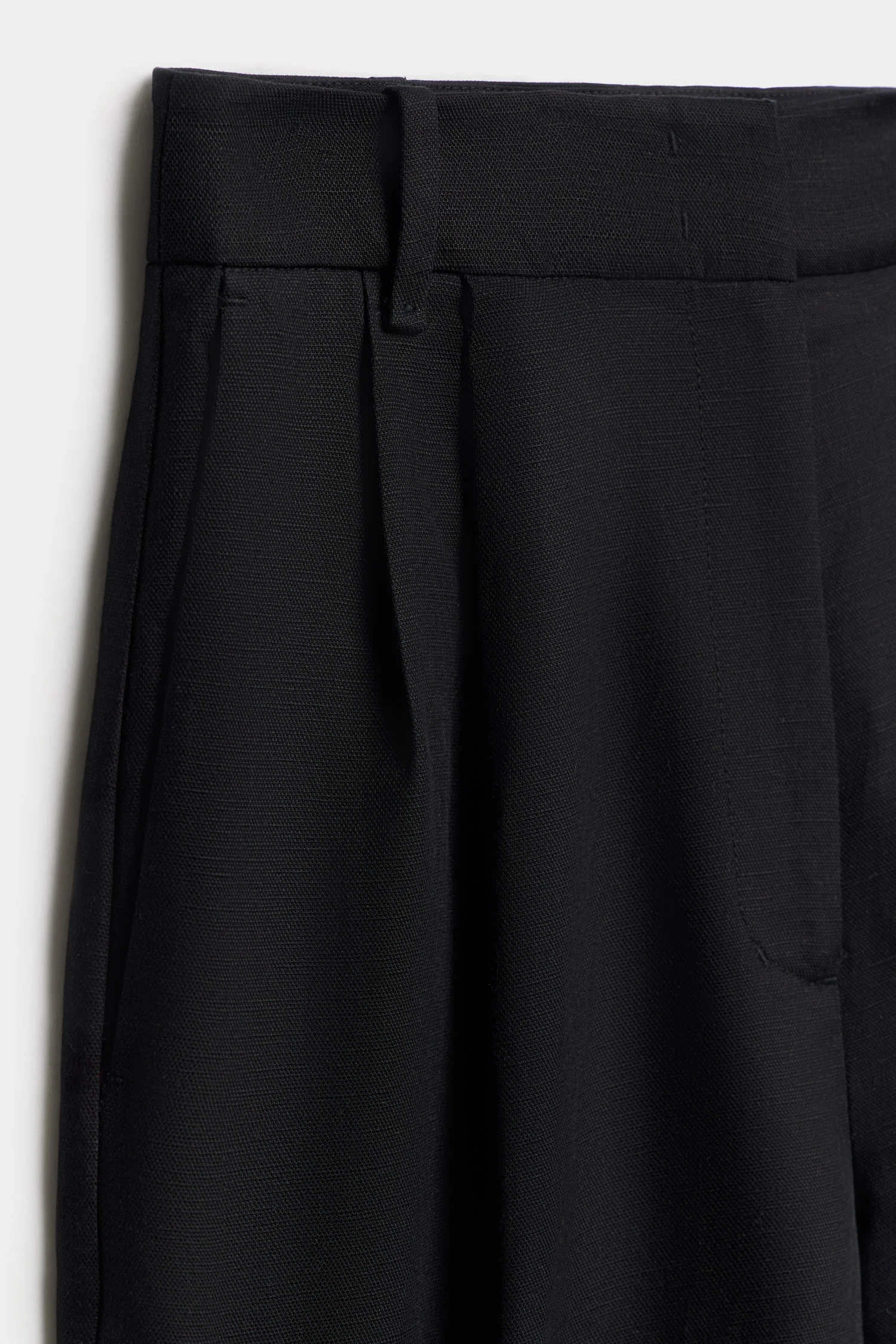 LYOCELL-LINEN BERMUDA SHORTS - Image 4