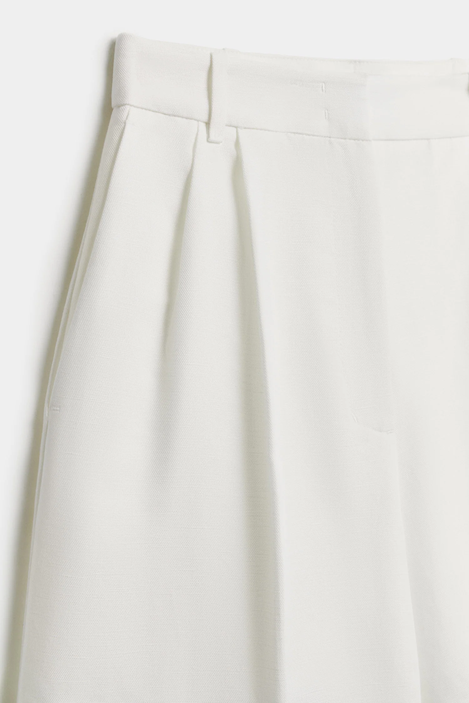 LYOCELL-LINEN BERMUDA SHORTS - Image 7