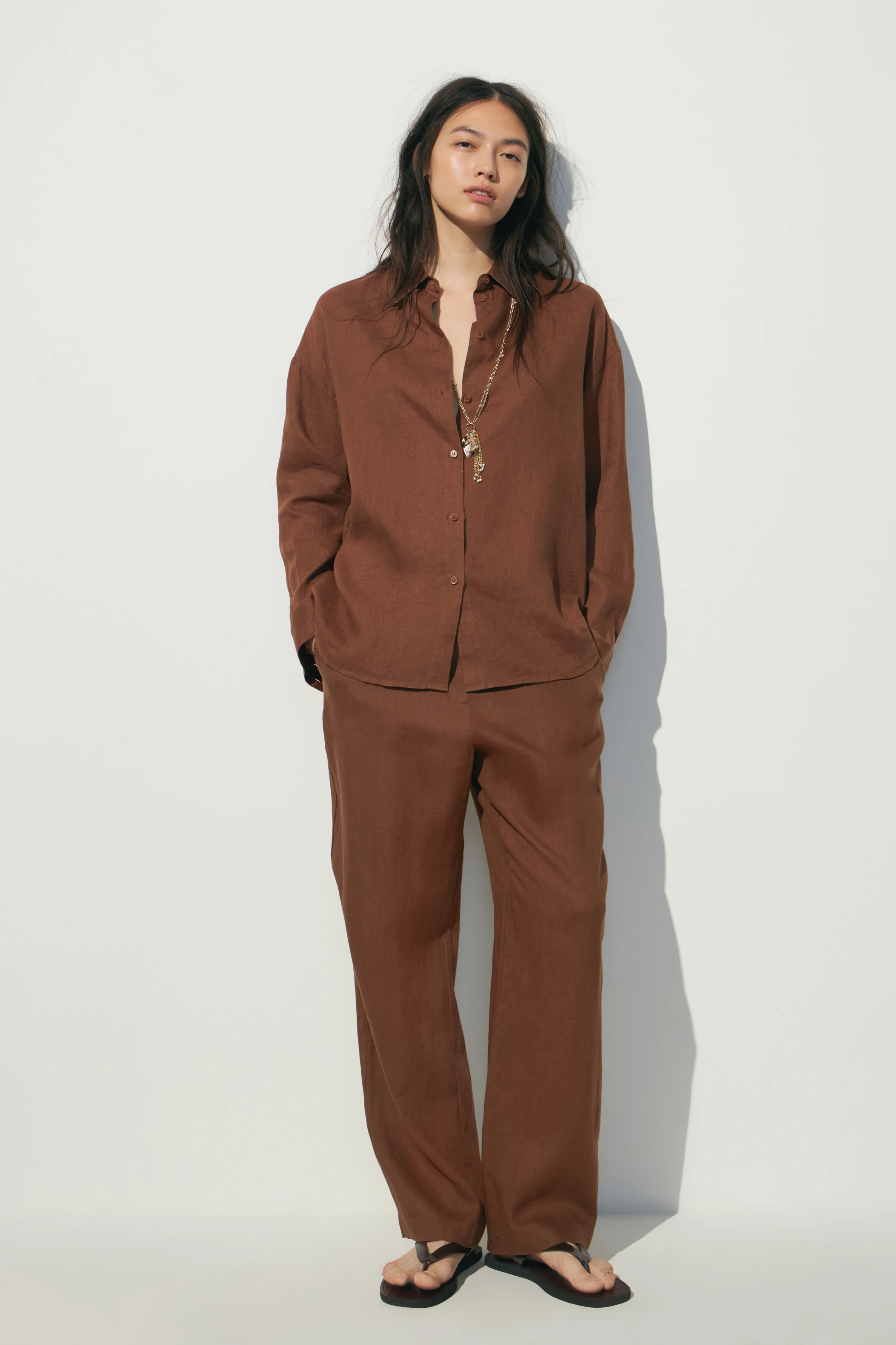 LINEN CARROT FIT TROUSERS