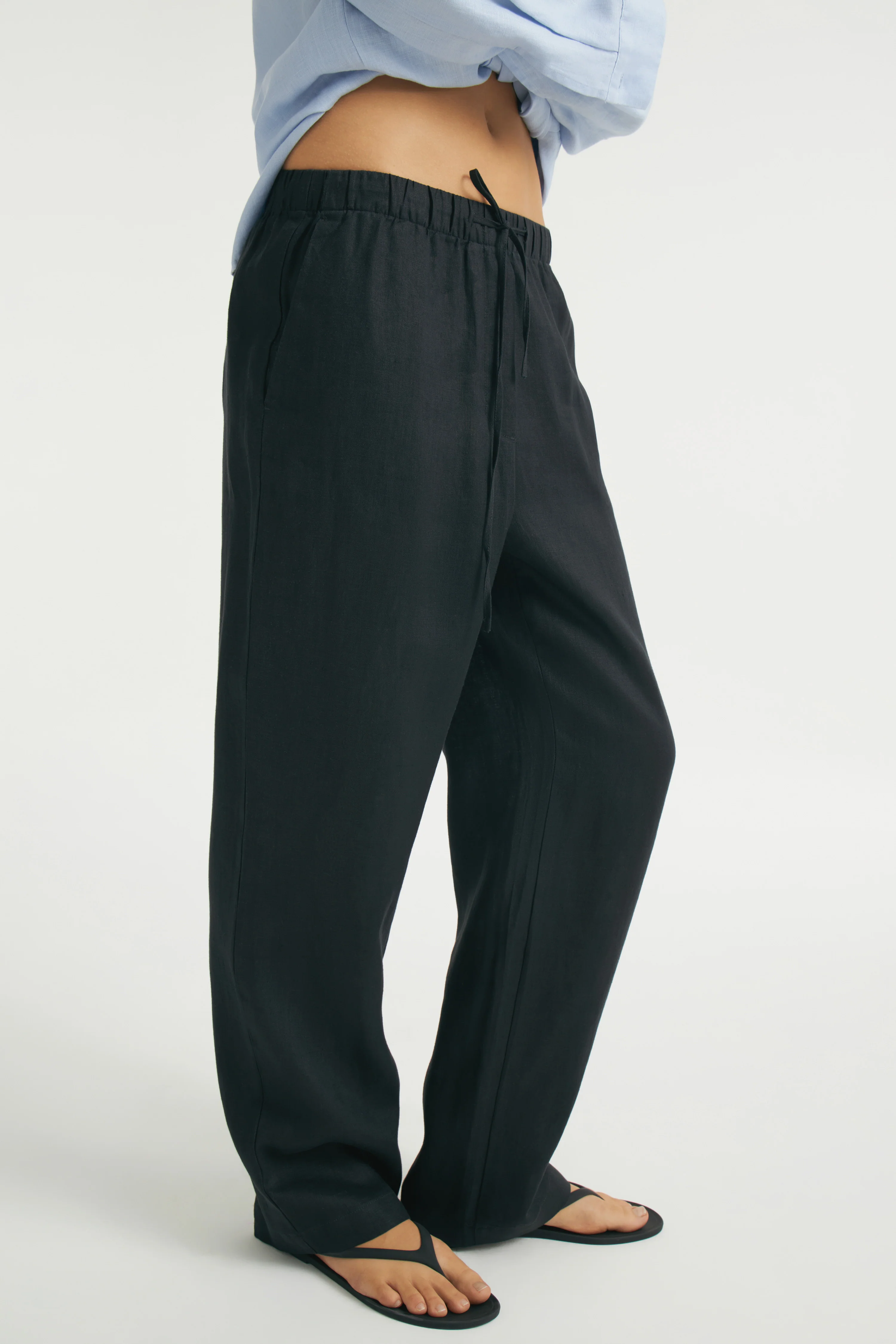 LINEN CARROT FIT TROUSERS - Image 4