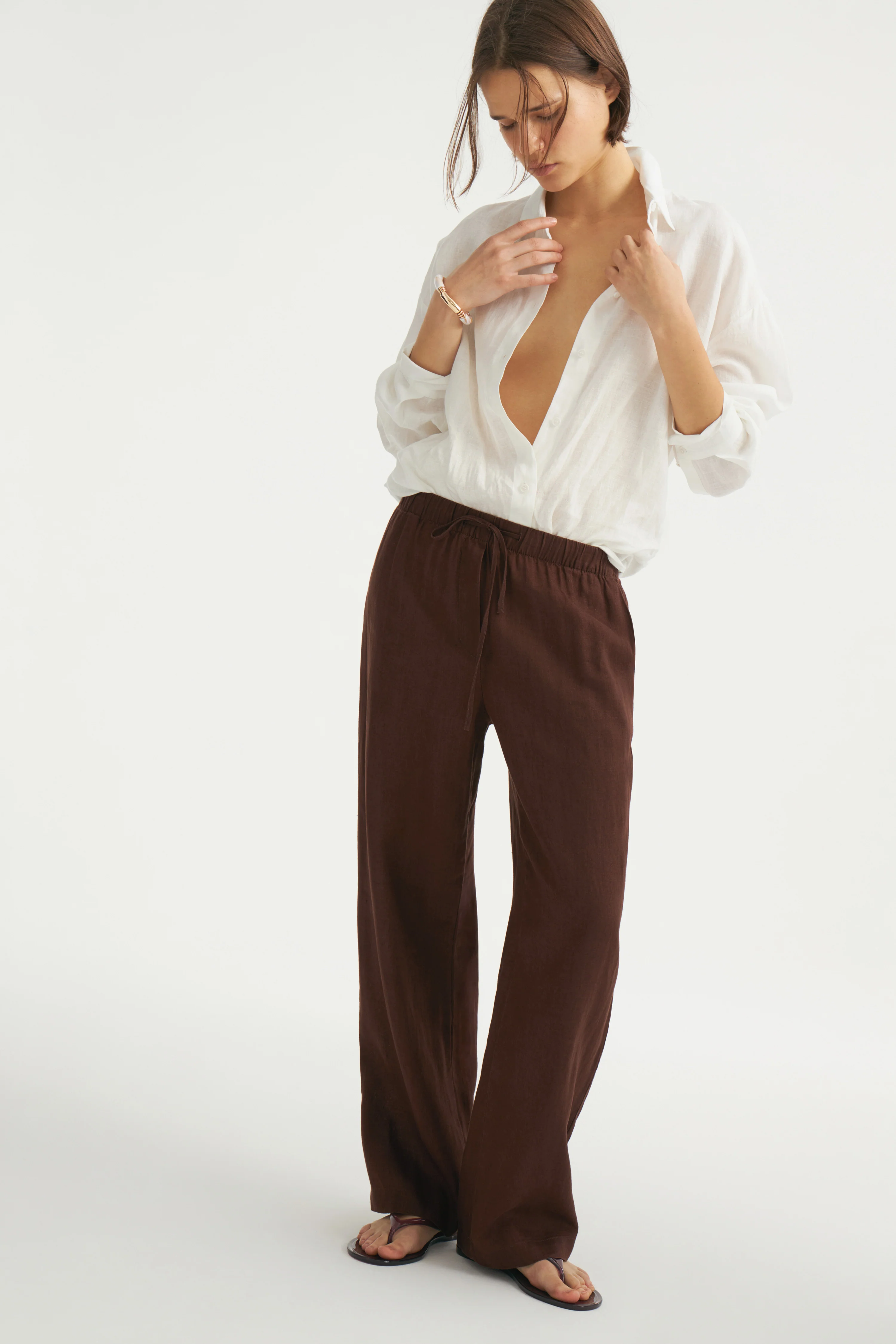 LINEN CARROT FIT TROUSERS