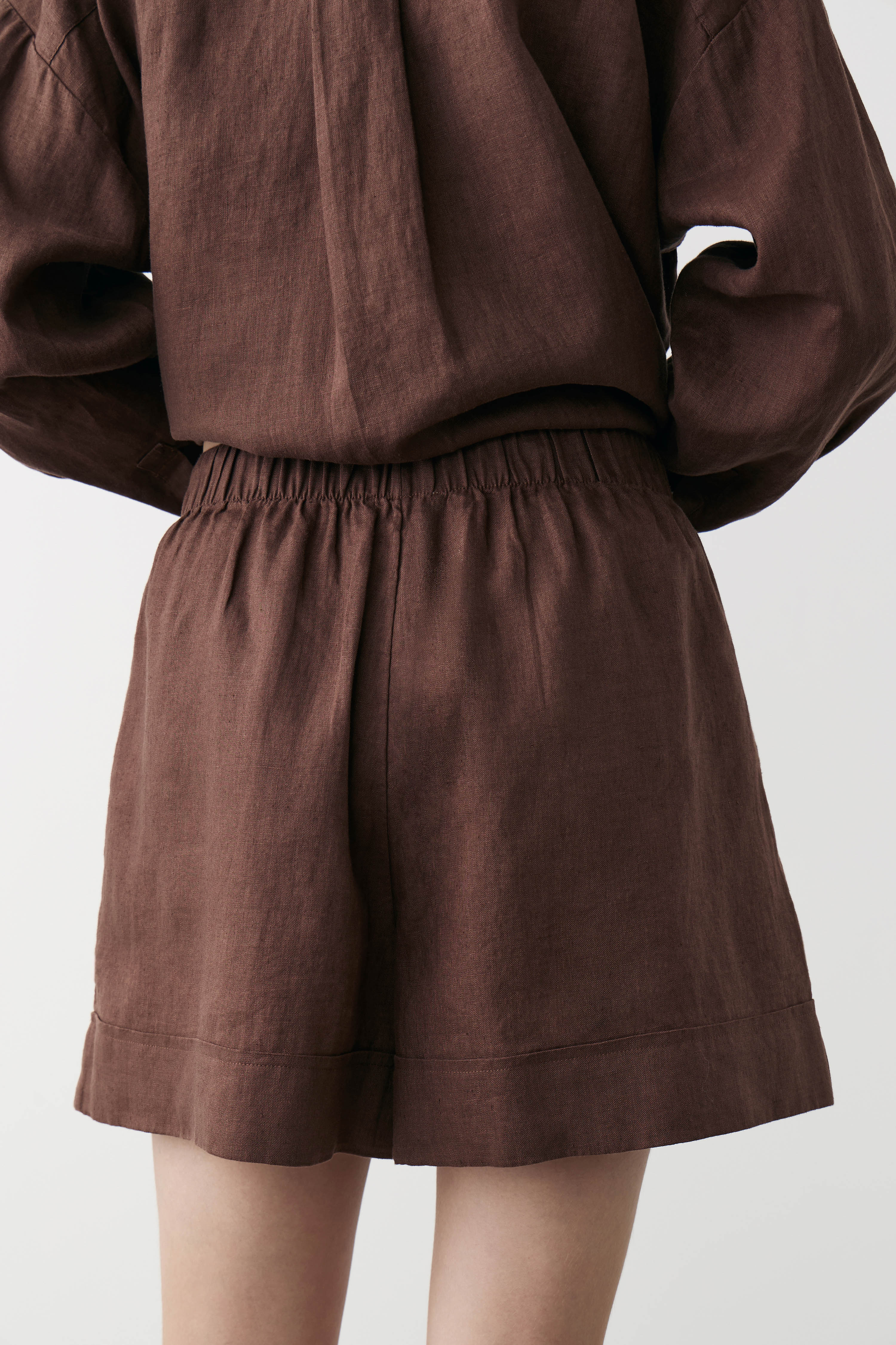 LINEN MINI SHORTS - Image 2