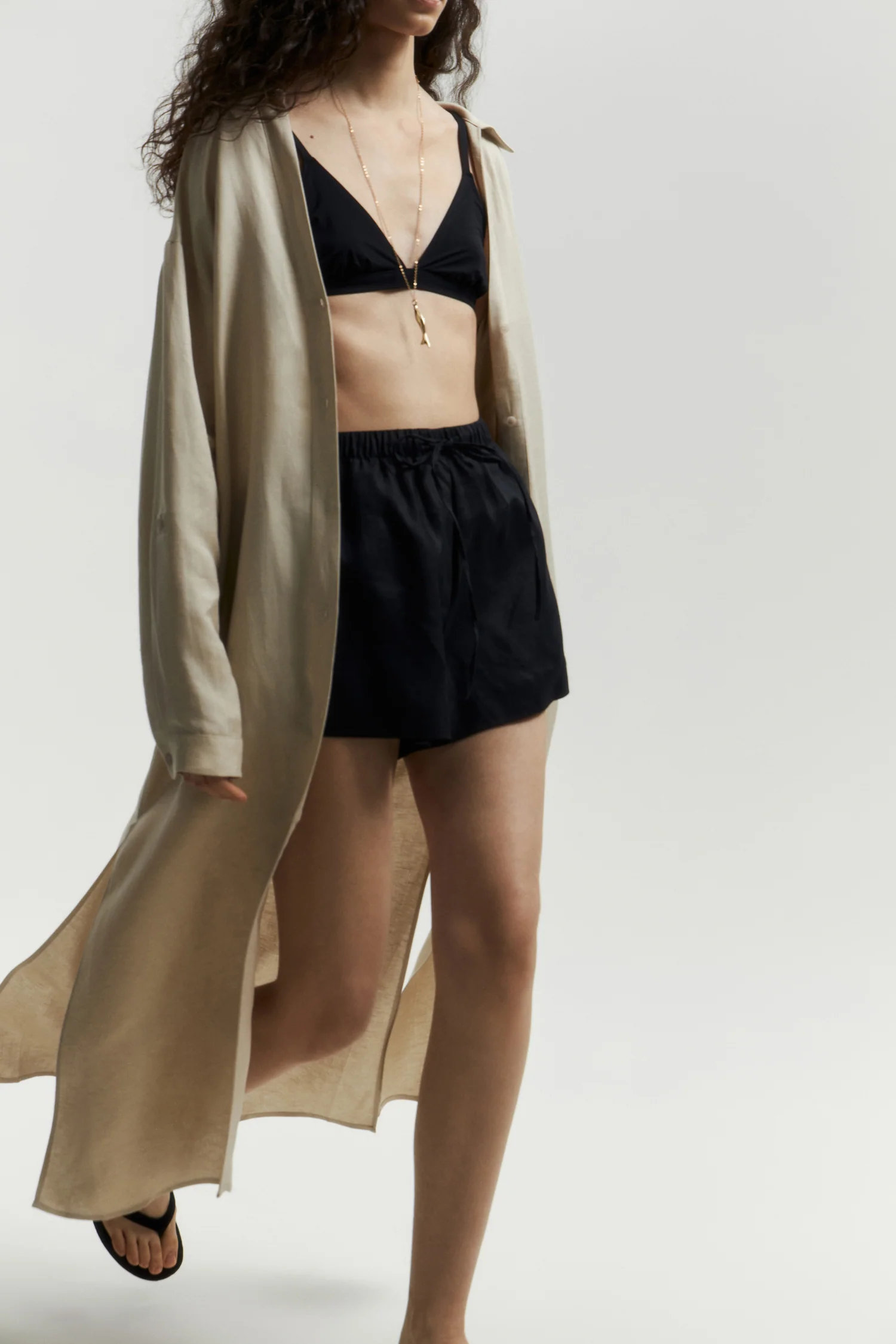 LINEN MINI SHORTS - Image 4