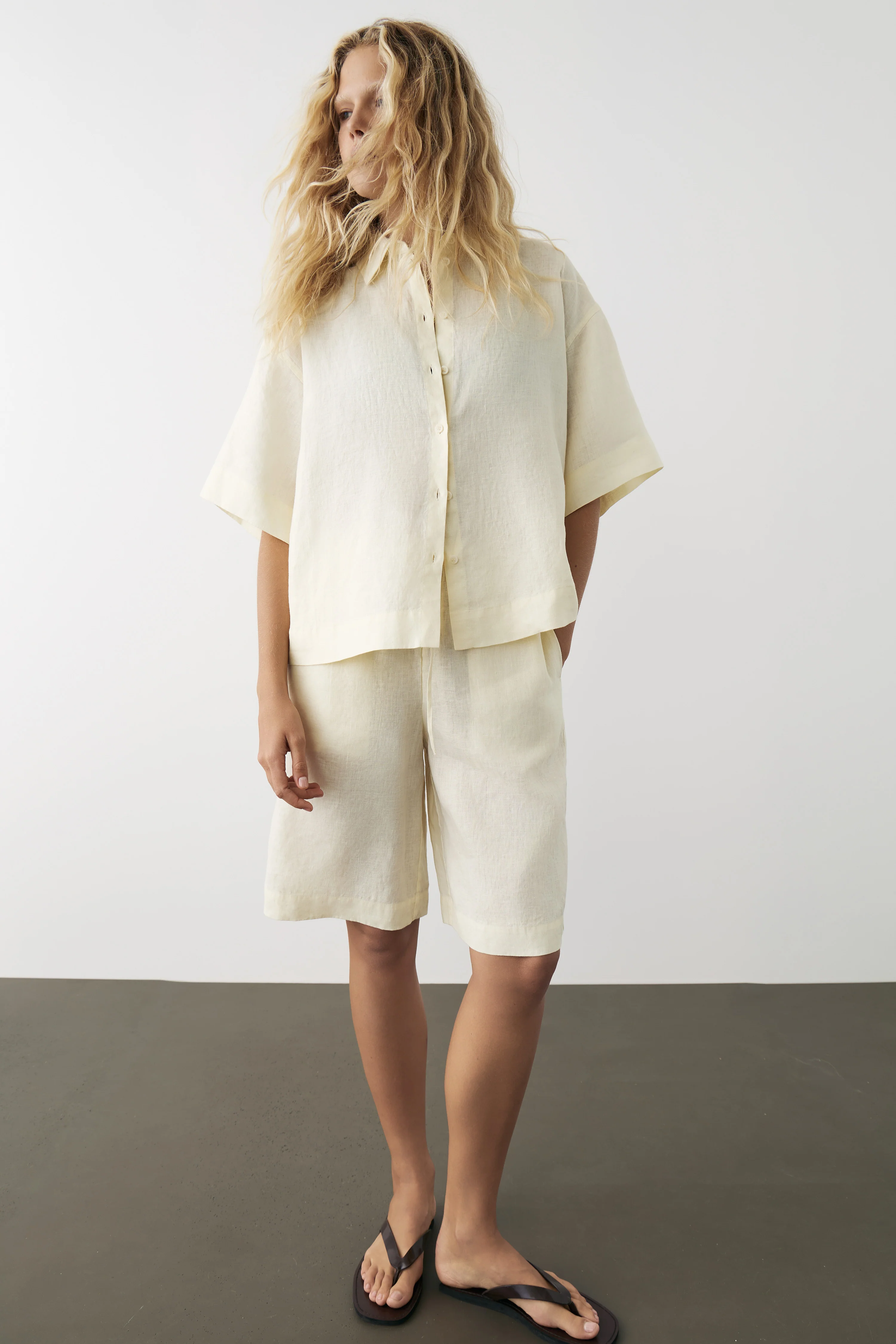 LINEN STRAIGHT FIT SHIRT - Image 2