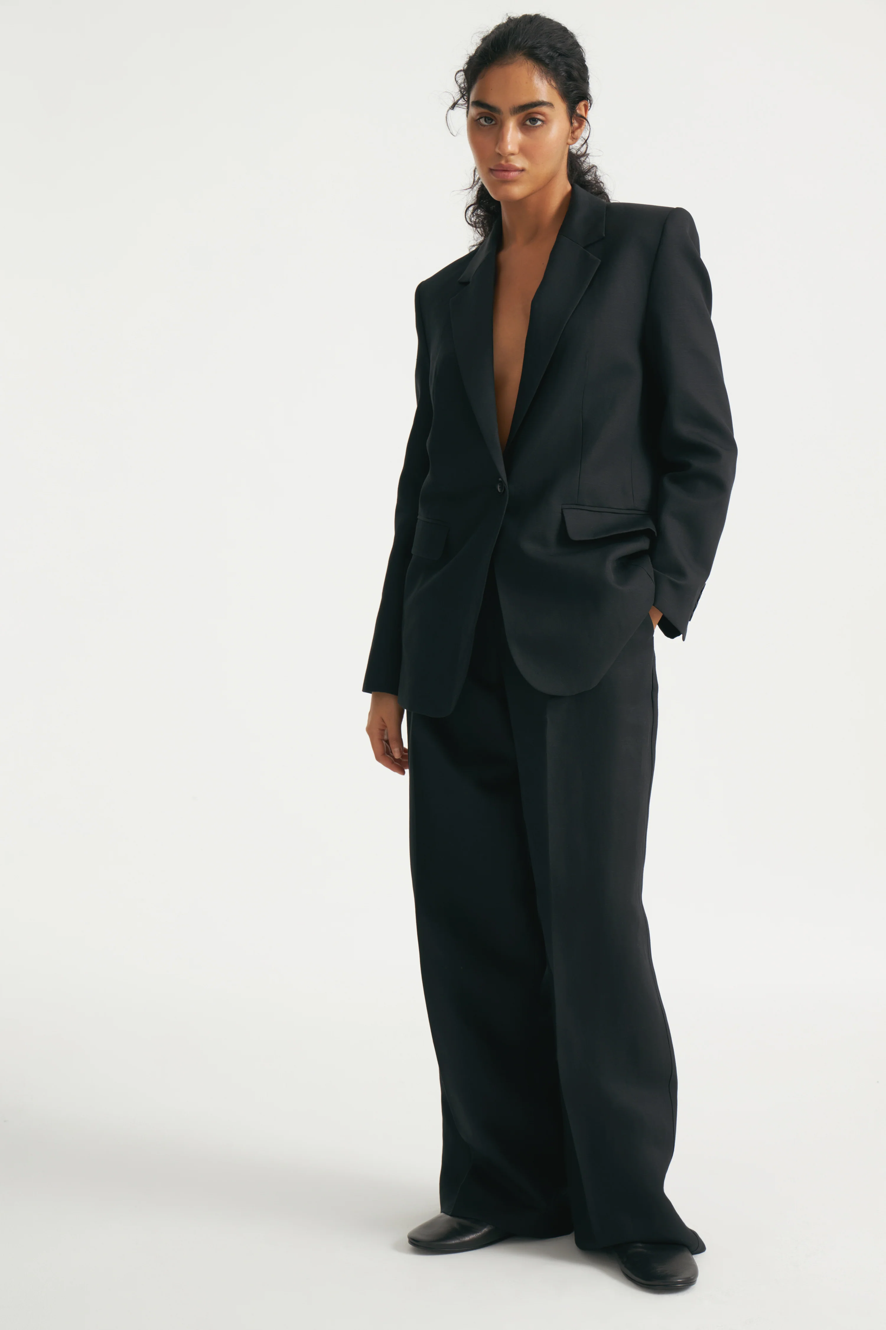 LYOCELL-LINEN TROUSERS WITH DARTS
