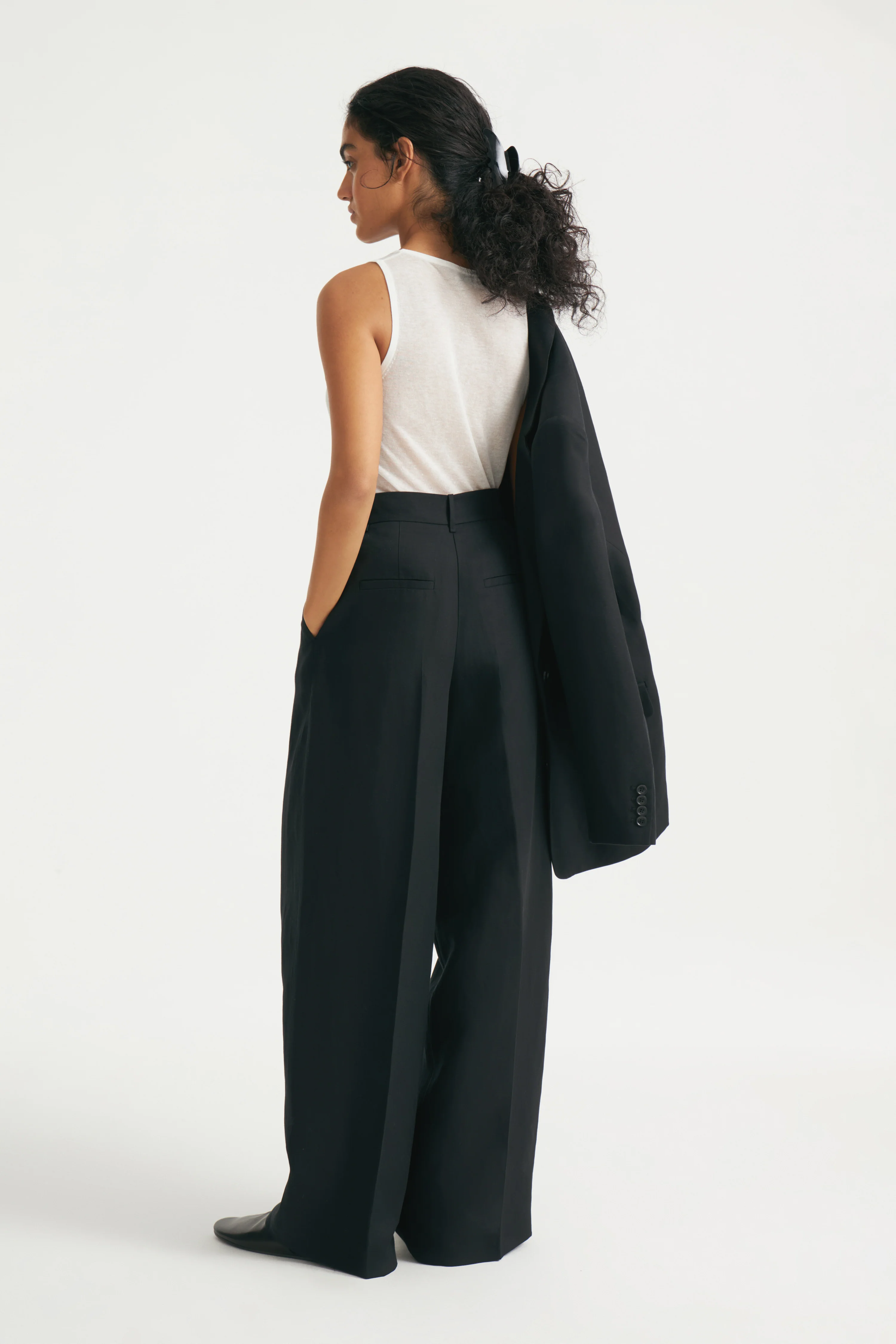 LYOCELL-LINEN TROUSERS WITH DARTS - Image 4
