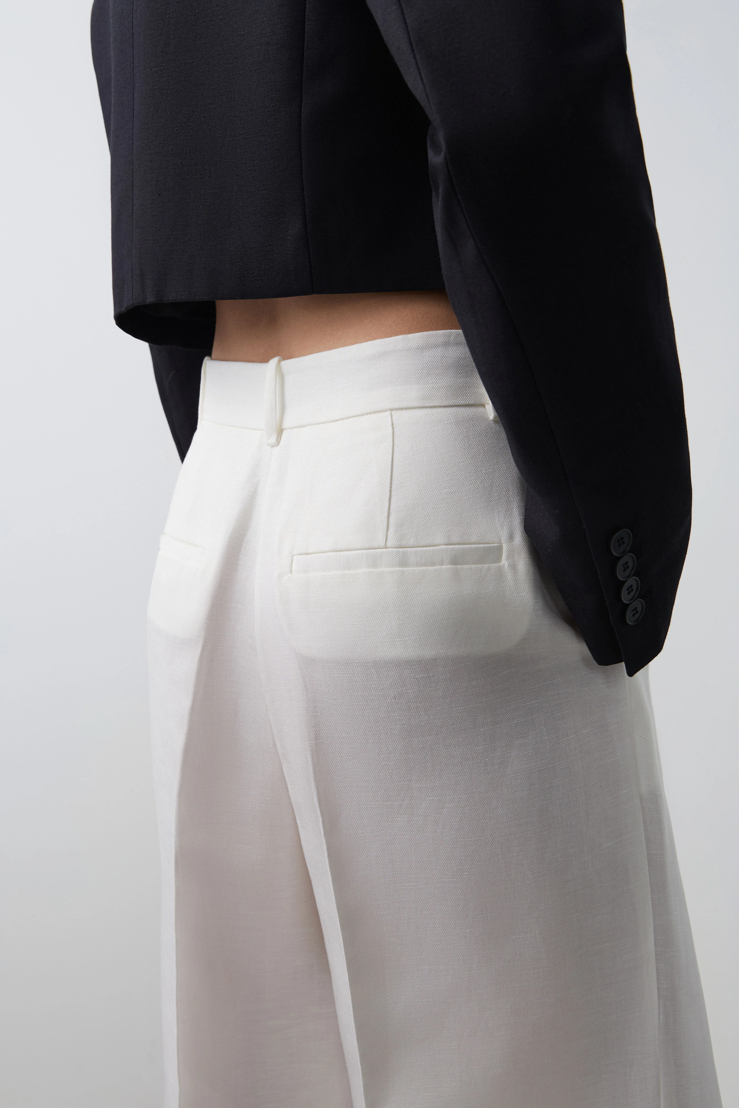 LYOCELL-LINEN TROUSERS WITH DARTS - Image 3