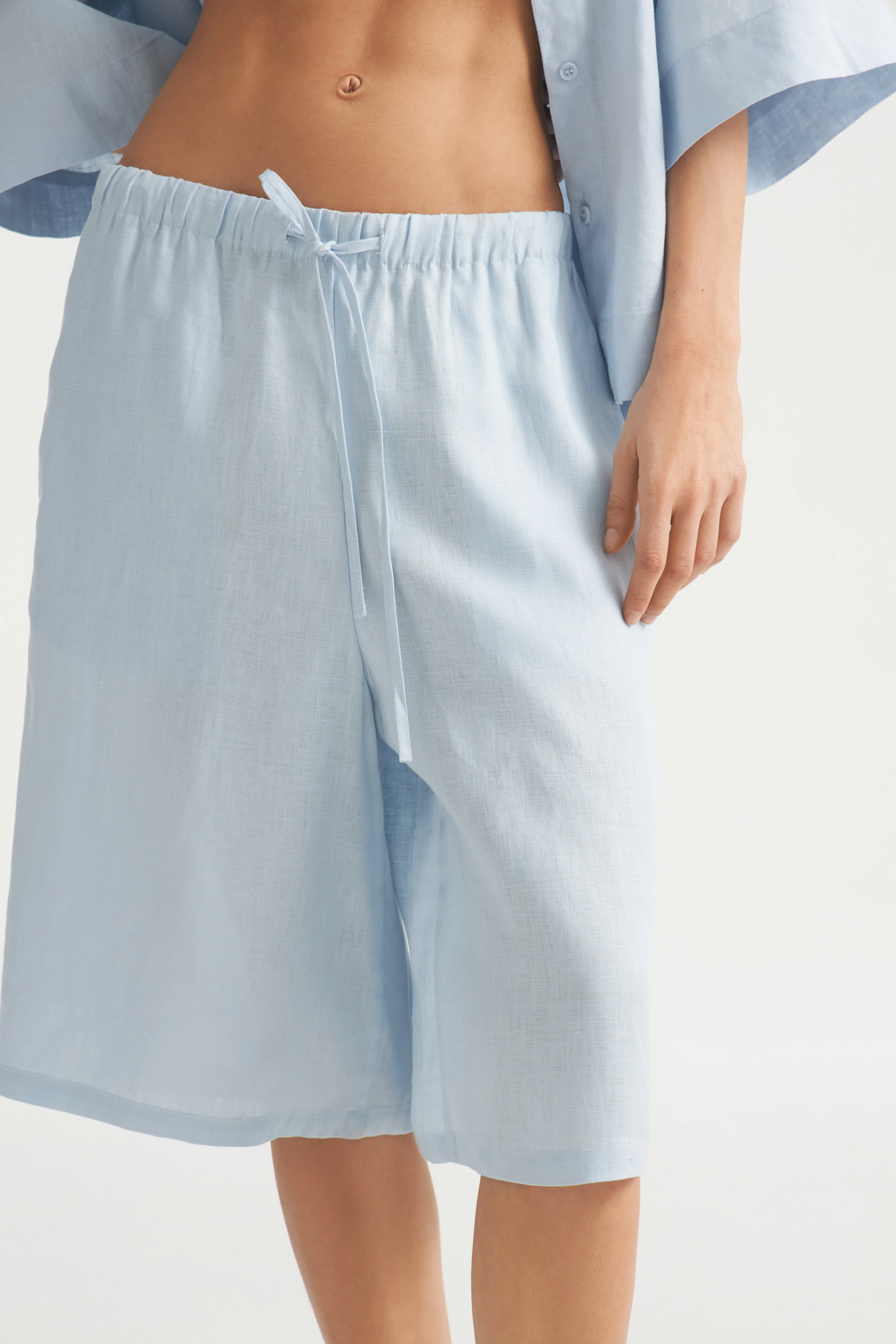 LINEN WIDE-LEG SHORTS - Image 4