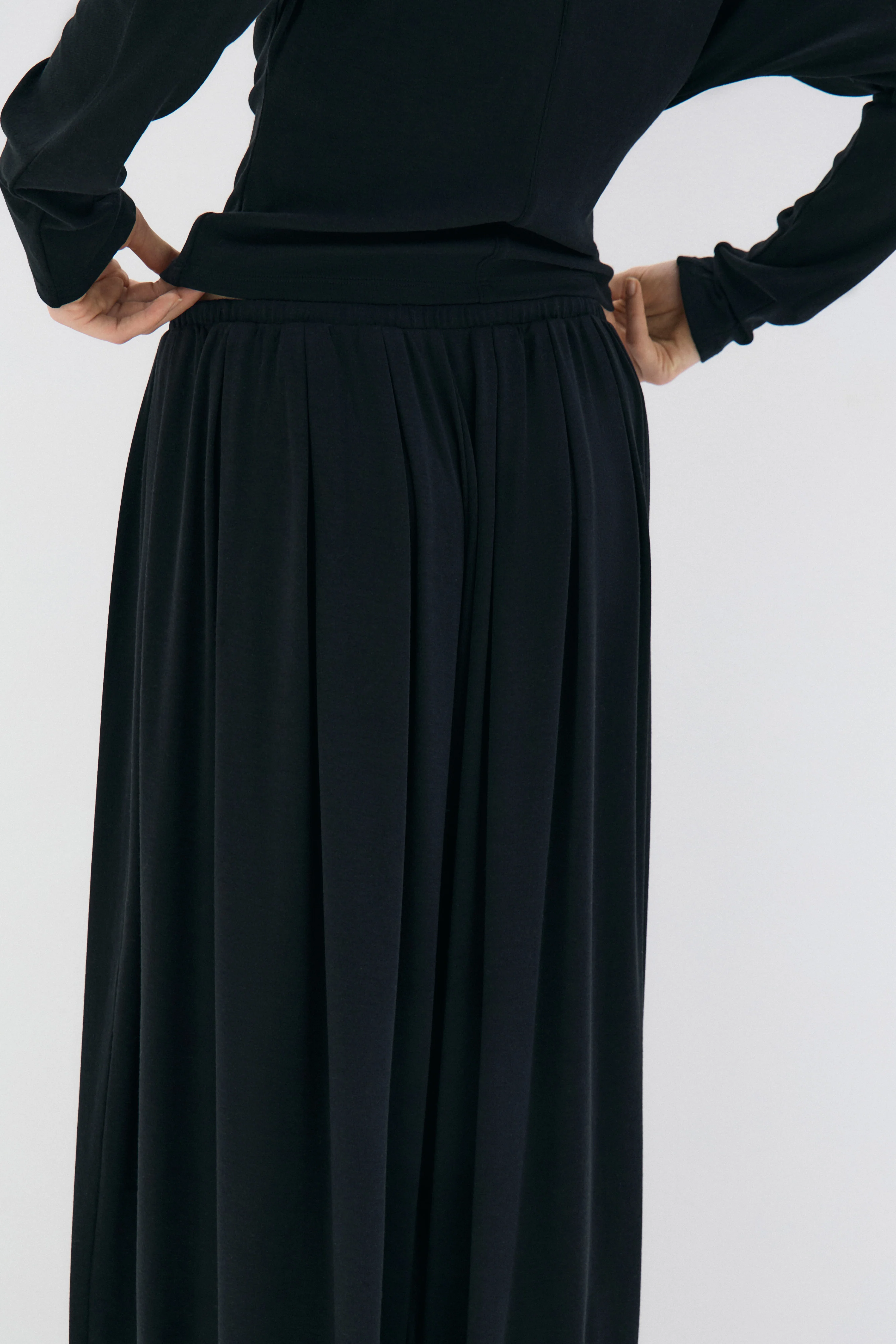 LYOCELL-WOOL JOGGER TROUSERS - Image 4