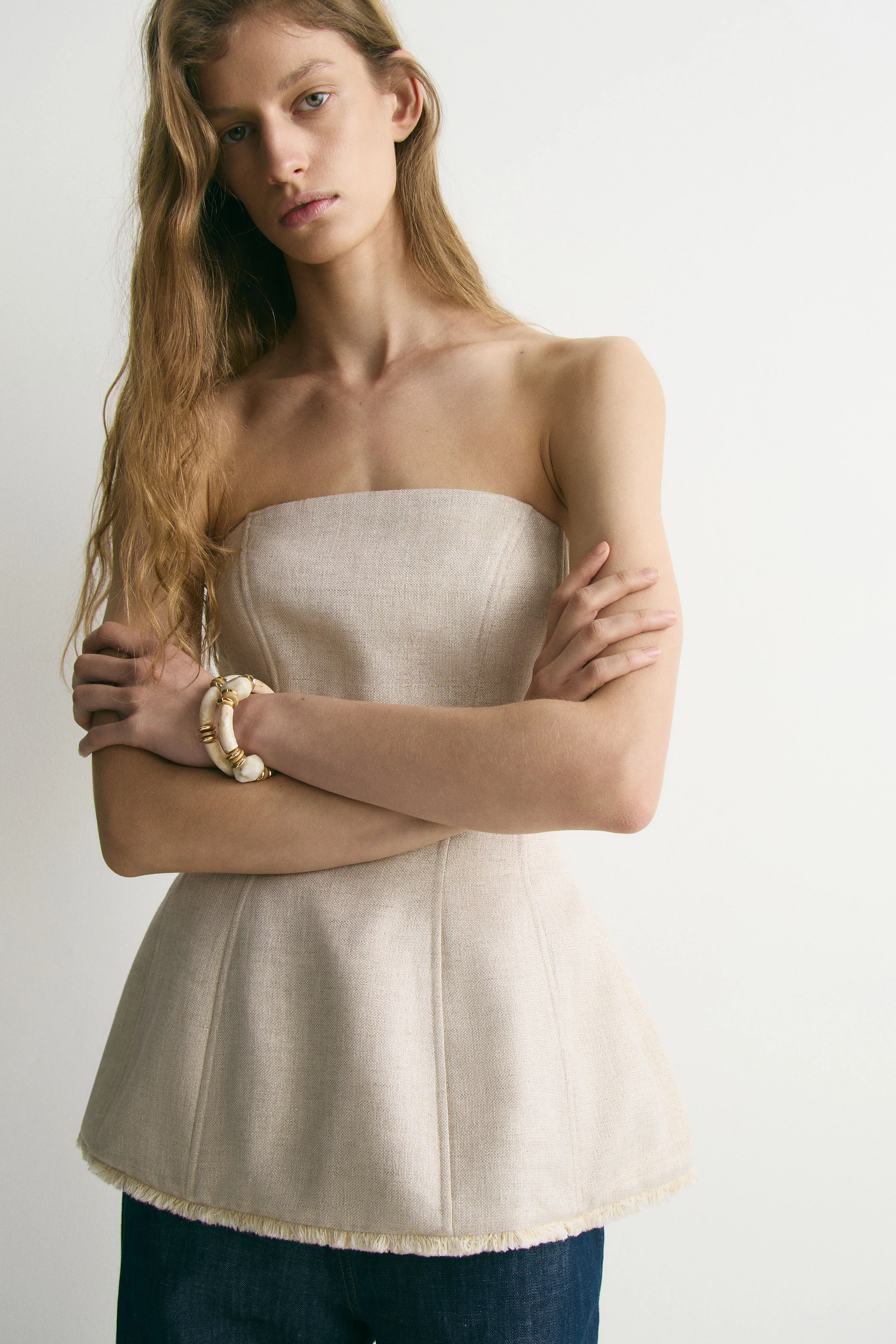 METALLIC THREAD LINEN HOURGLASS TOP - Image 3