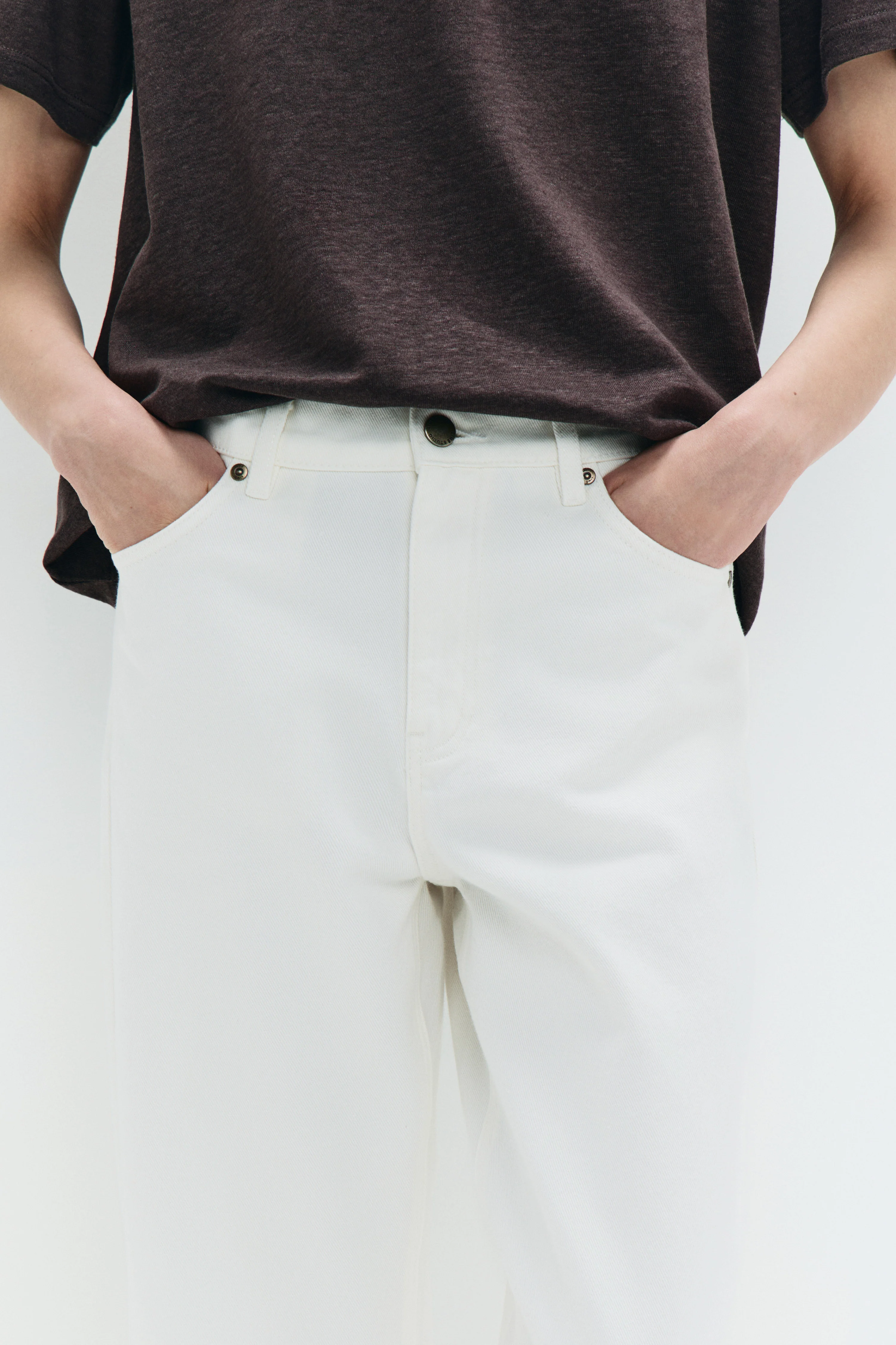 MID-WAIST STRAIGHT FIT JEANS - Image 3