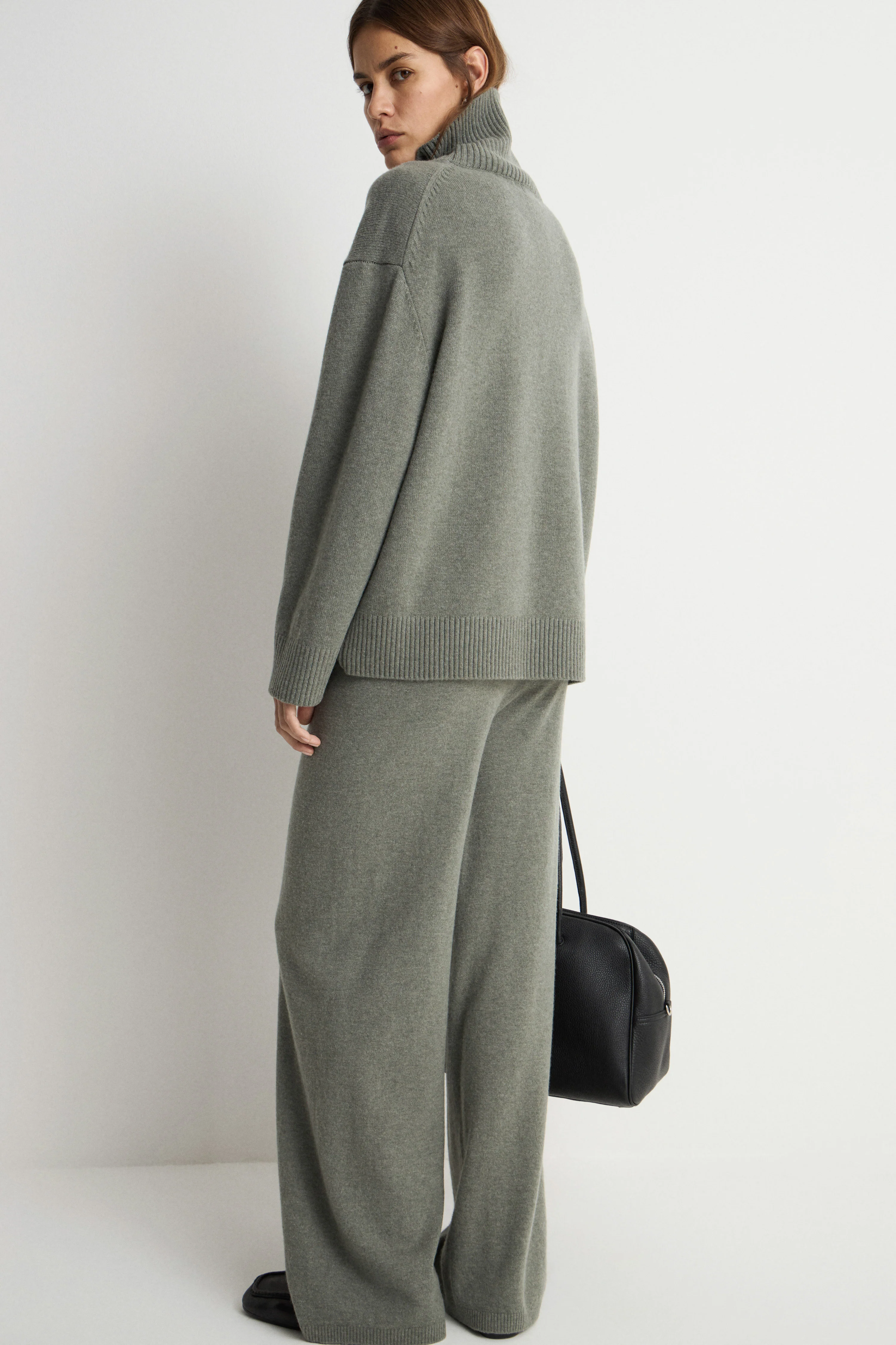 MOCK NECK 100% WOOL SWEATER - Image 4