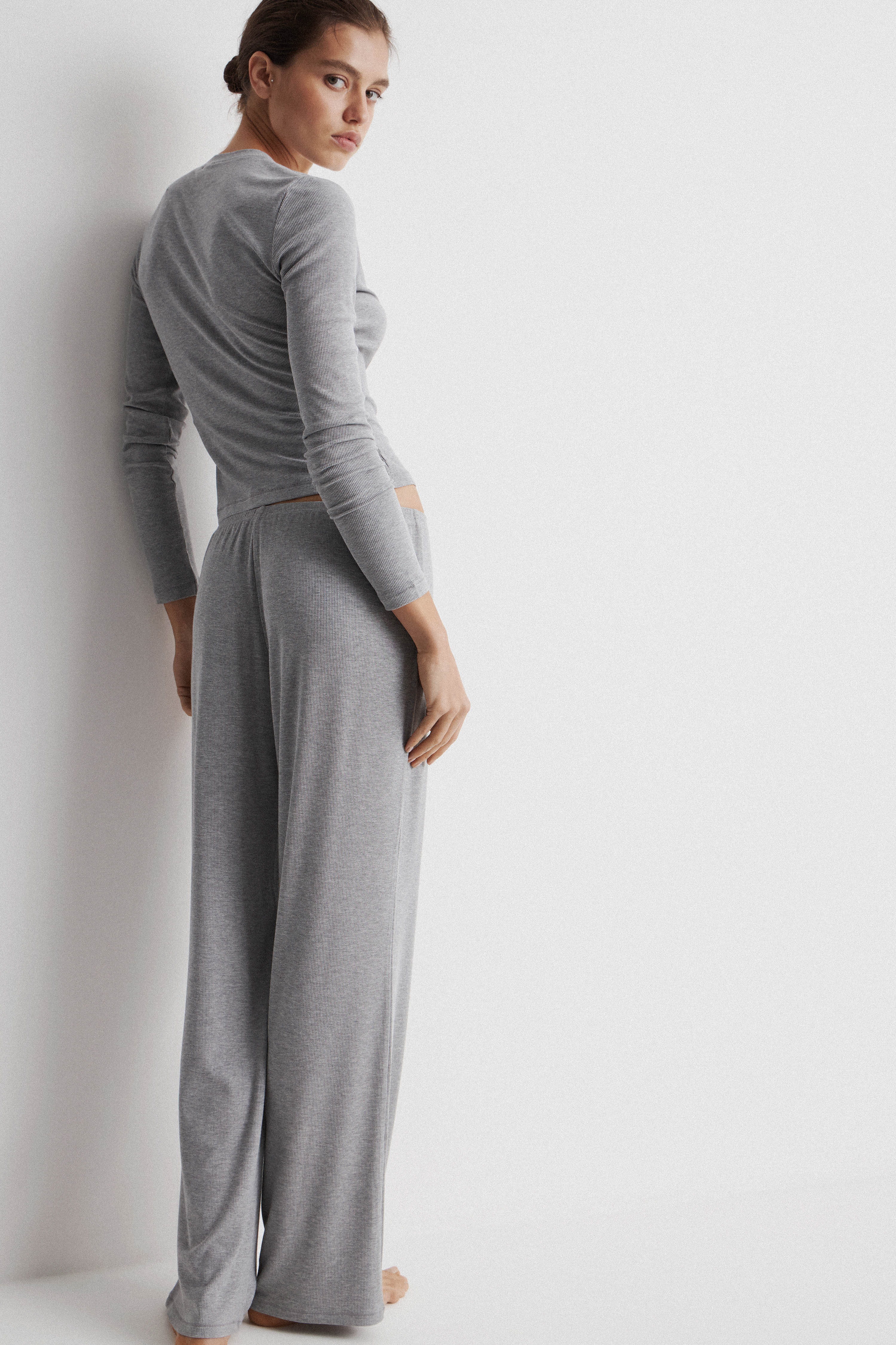 CROPPED MODAL LONG-SLEEVED T-SHIRT - Image 3