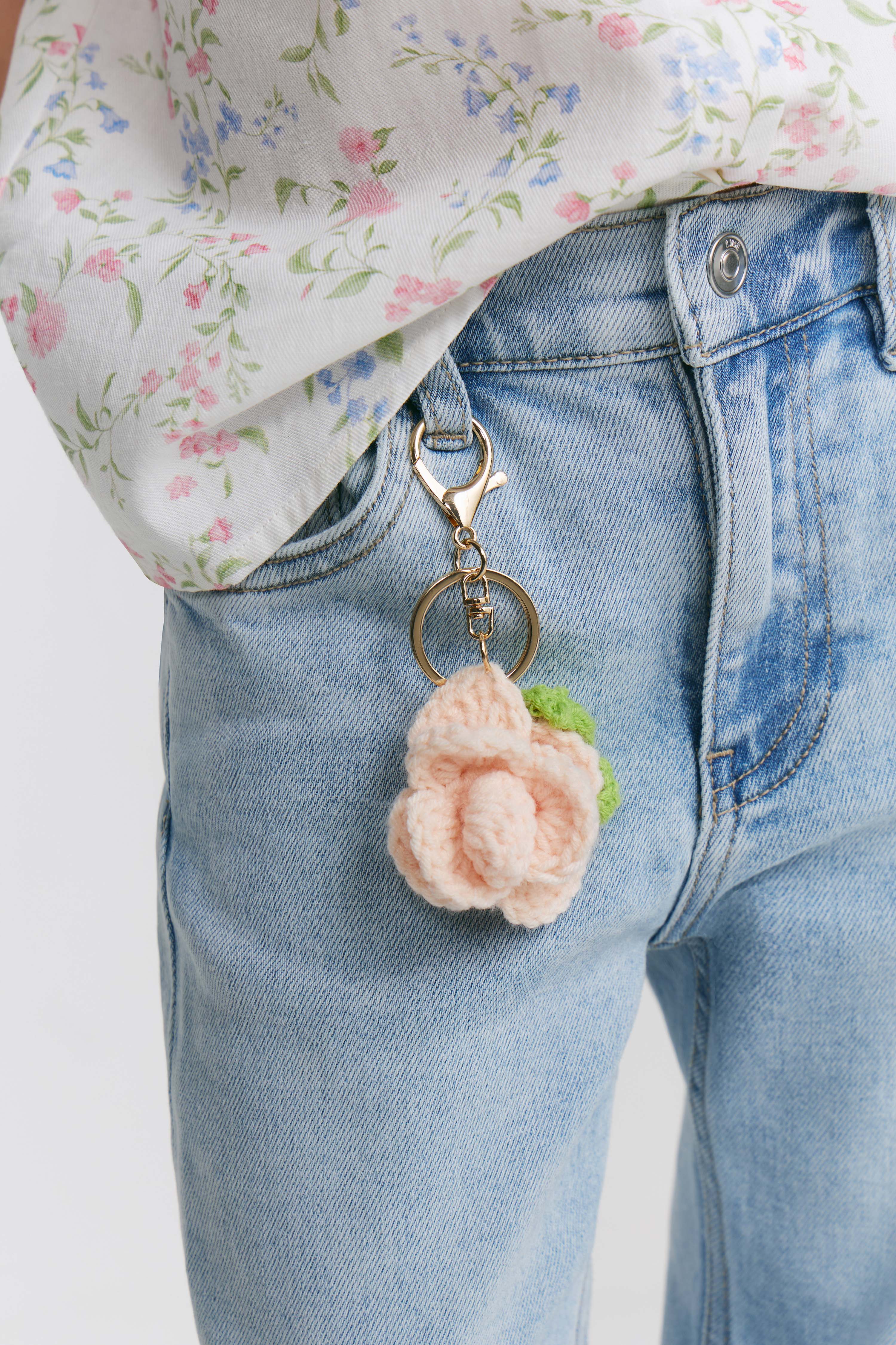 PENDANT-DETAIL FLARED JEANS - Image 4