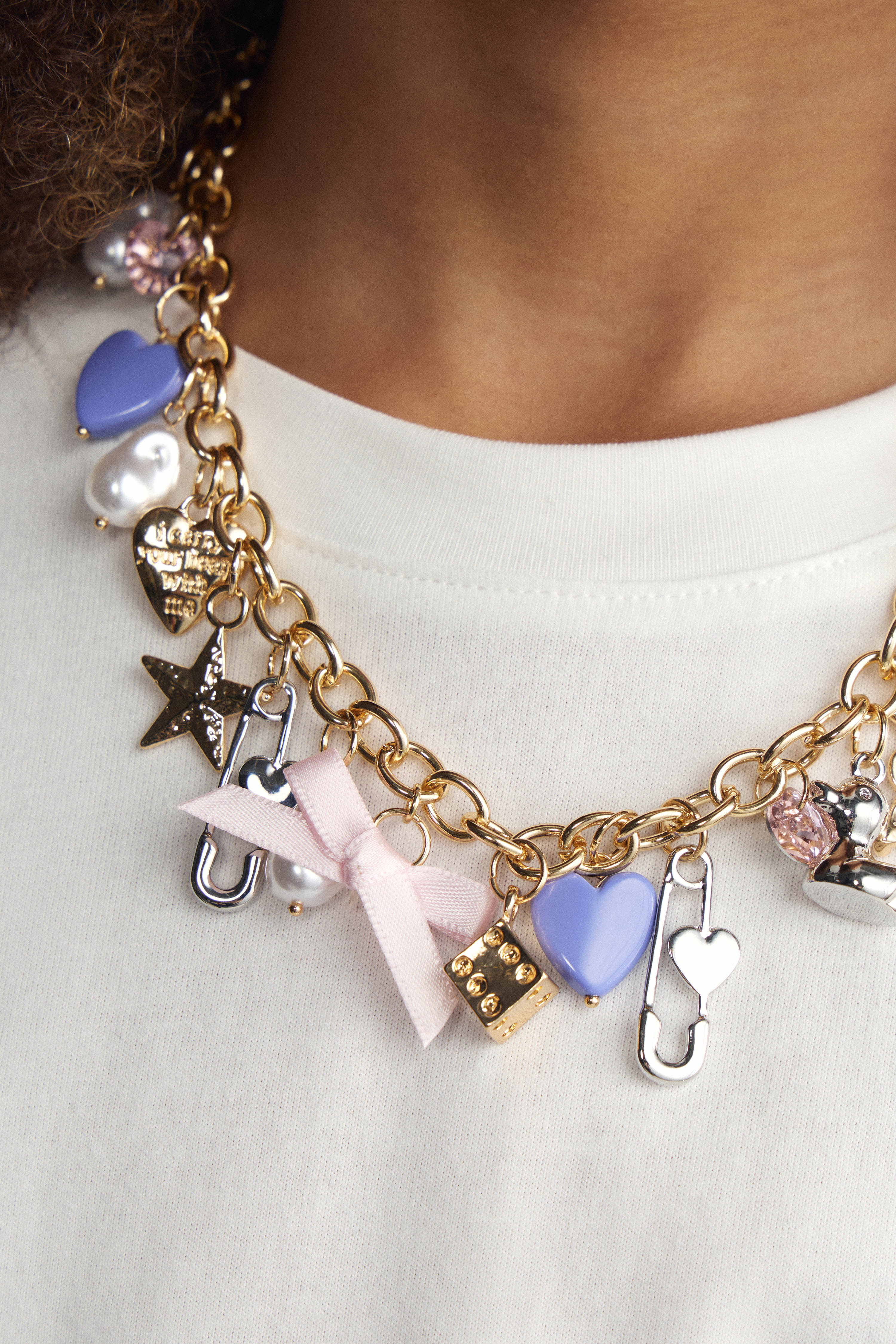 PENDANT NECKLACE