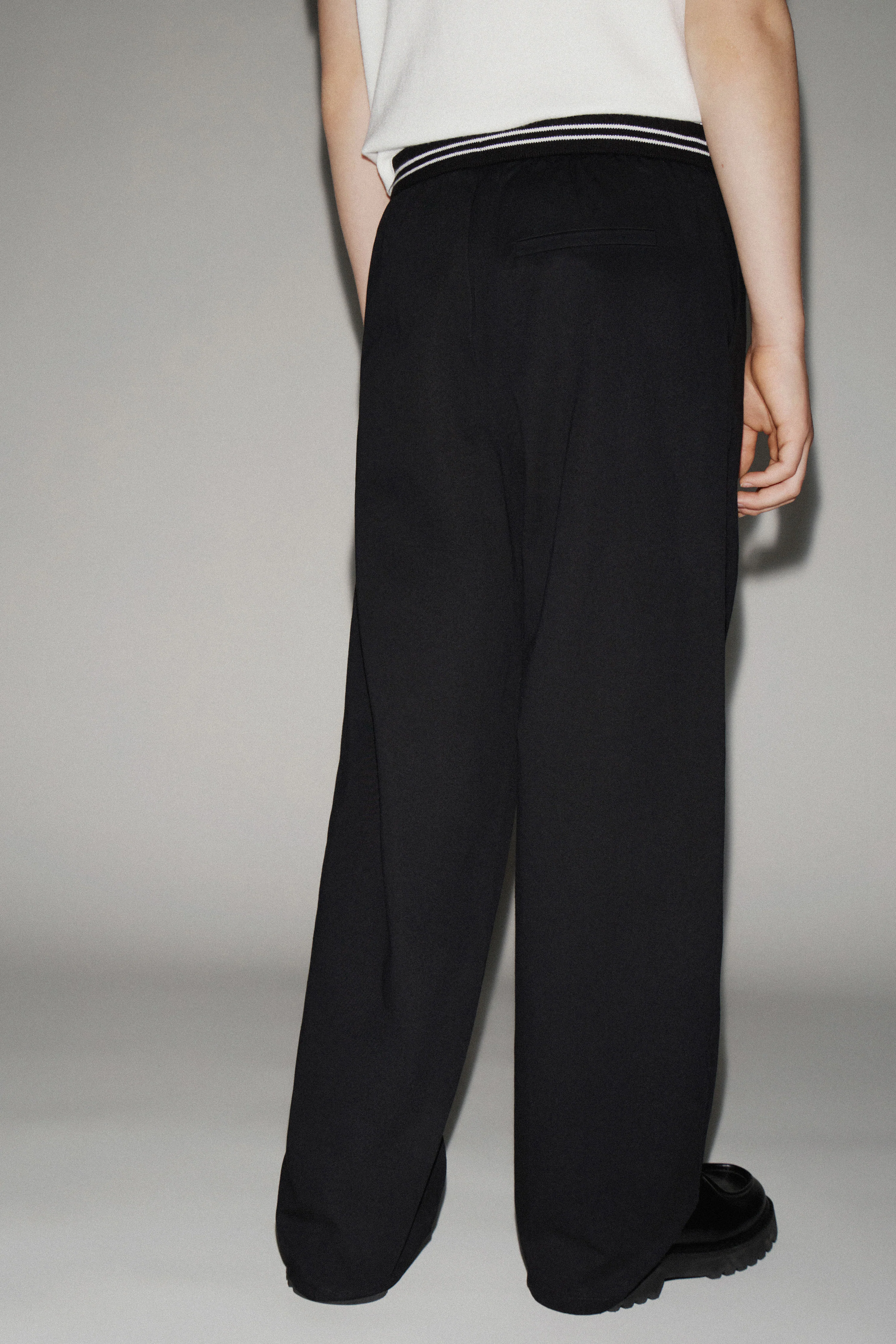 PLEAT-FRONT COTTON TROUSERS - Image 3