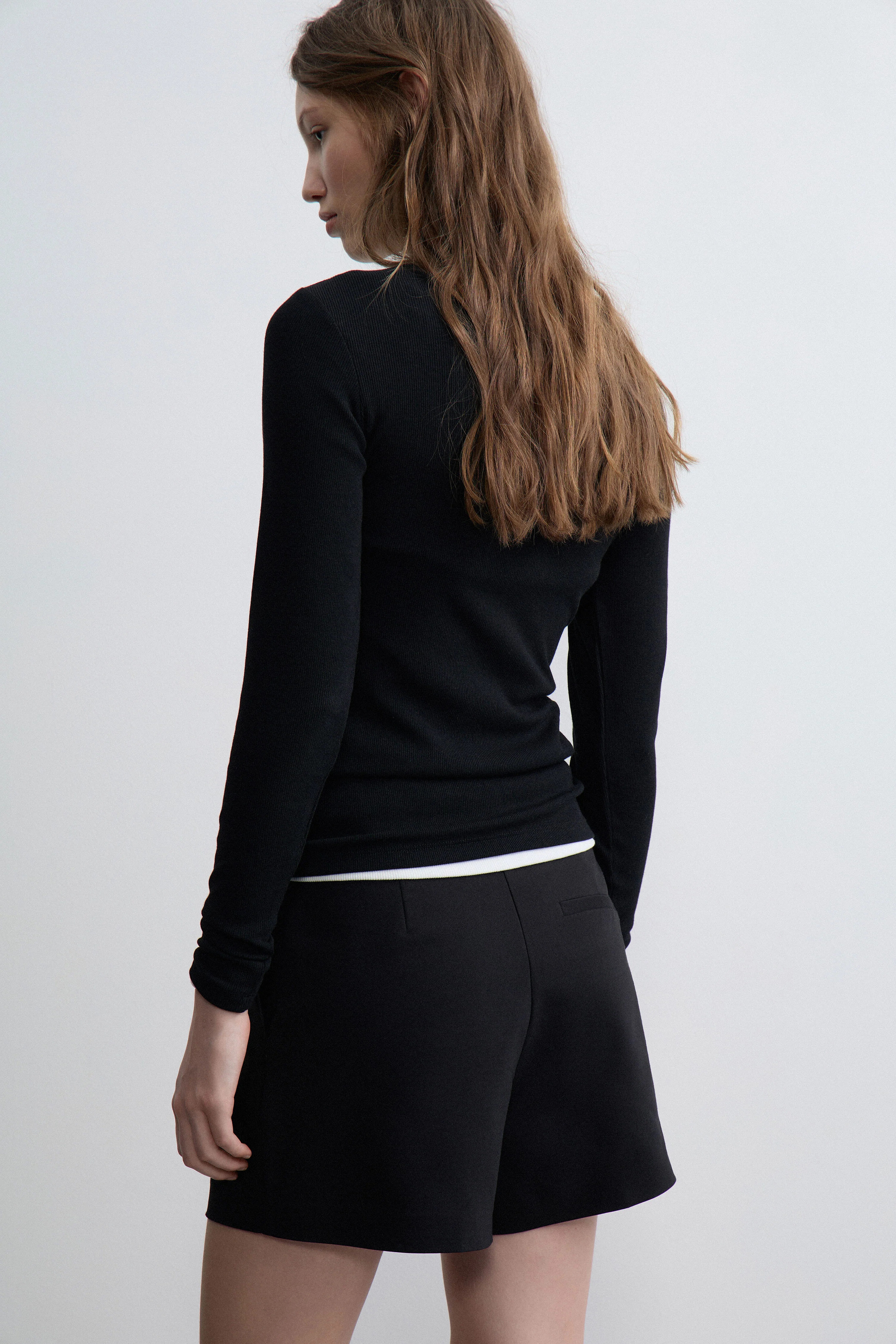 PLEATED SHORTS WITH BELT - Image 4