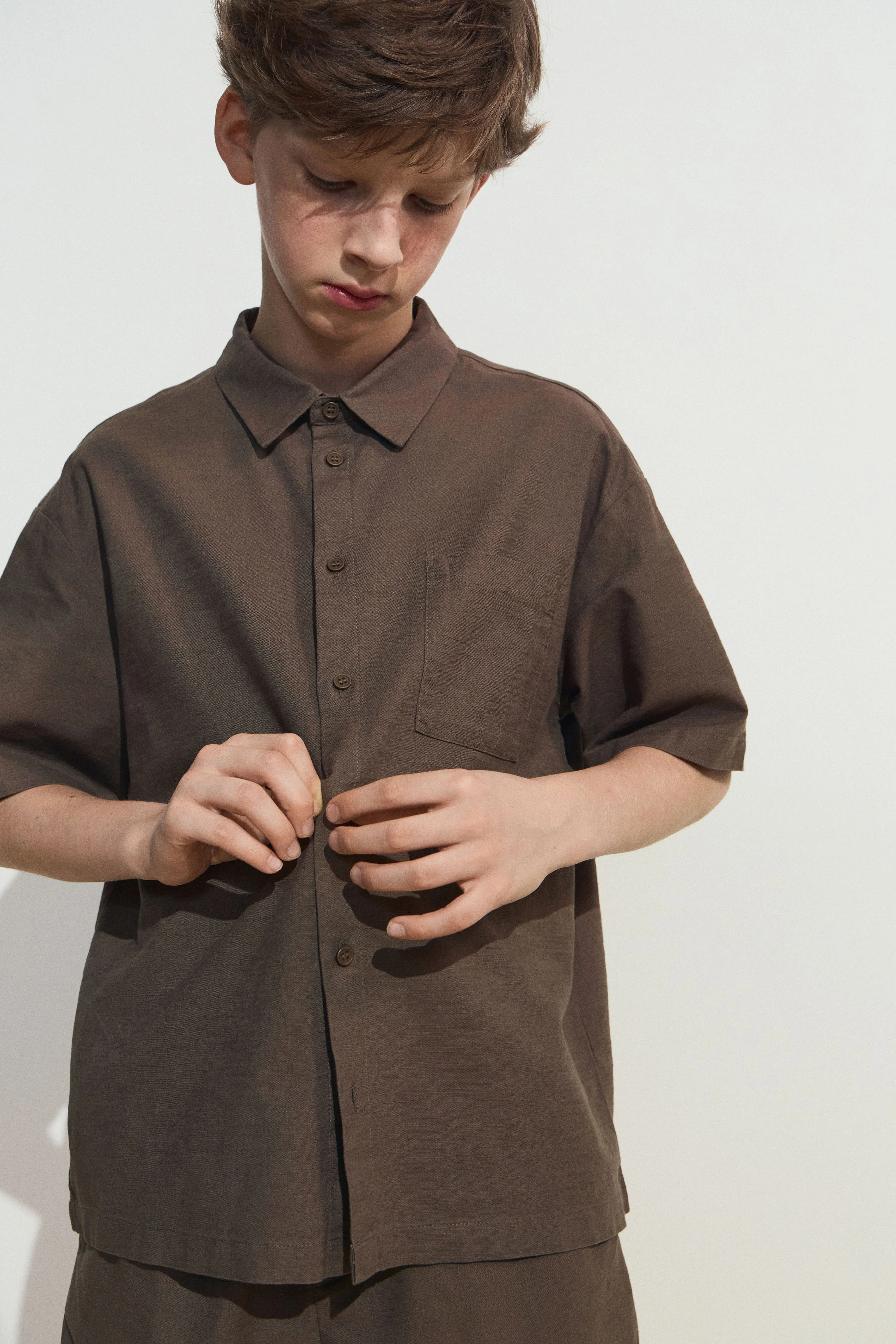 POCKET-DETAIL COTTON-LINEN SHIRT