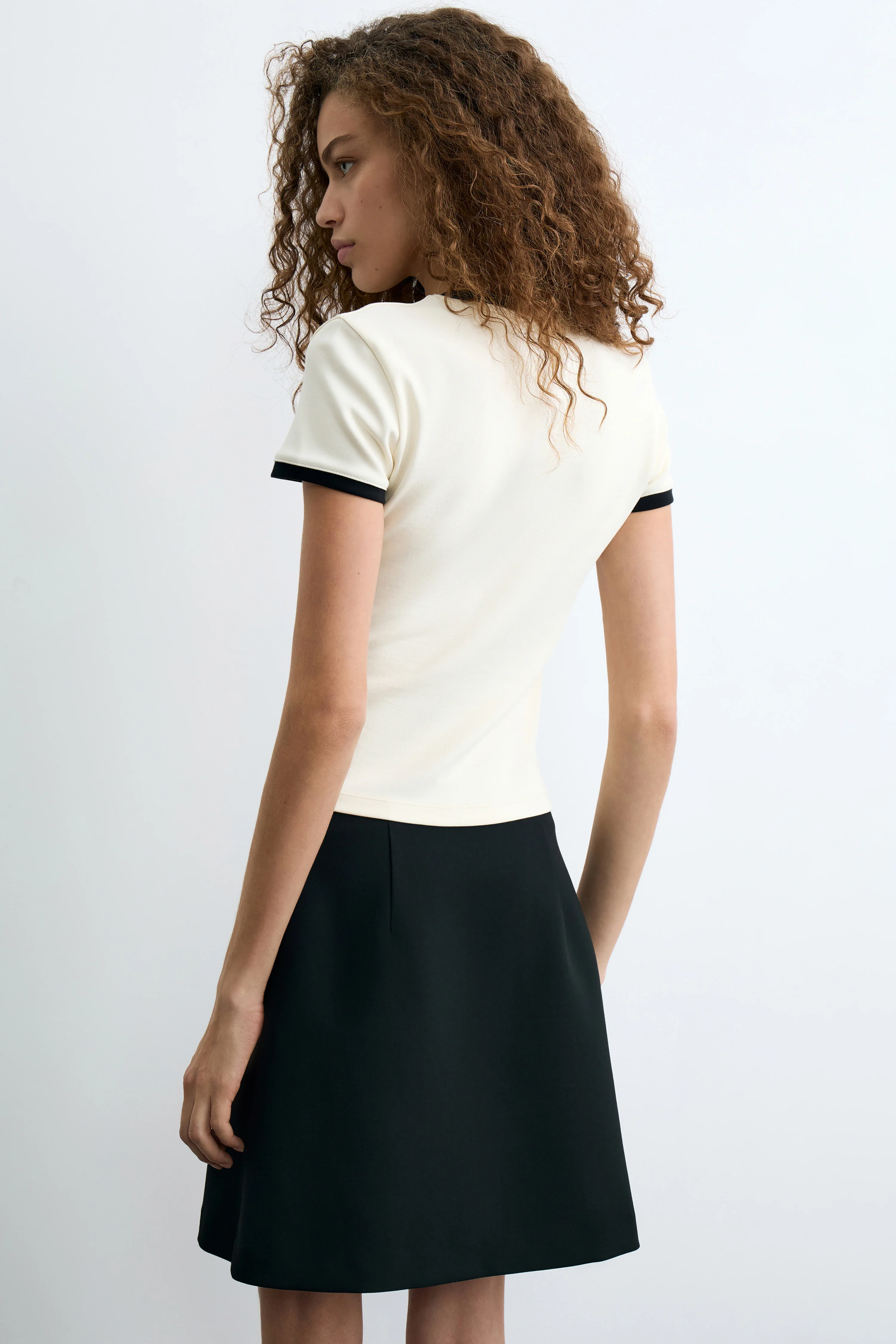 POCKET-DETAIL HENLEY T-SHIRT - Image 4