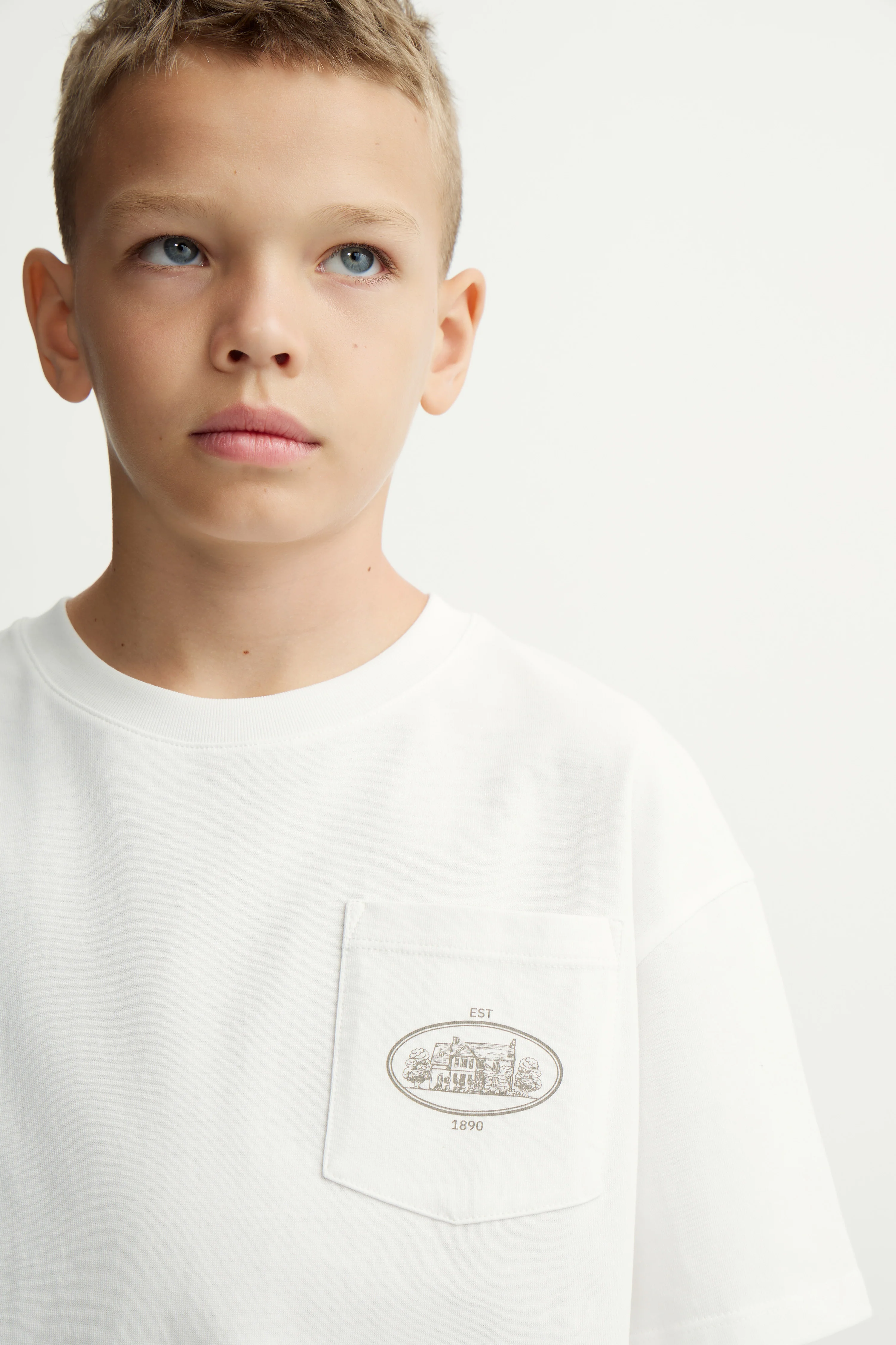 PRINTED POCKET-DETAIL T-SHIRT - Image 4