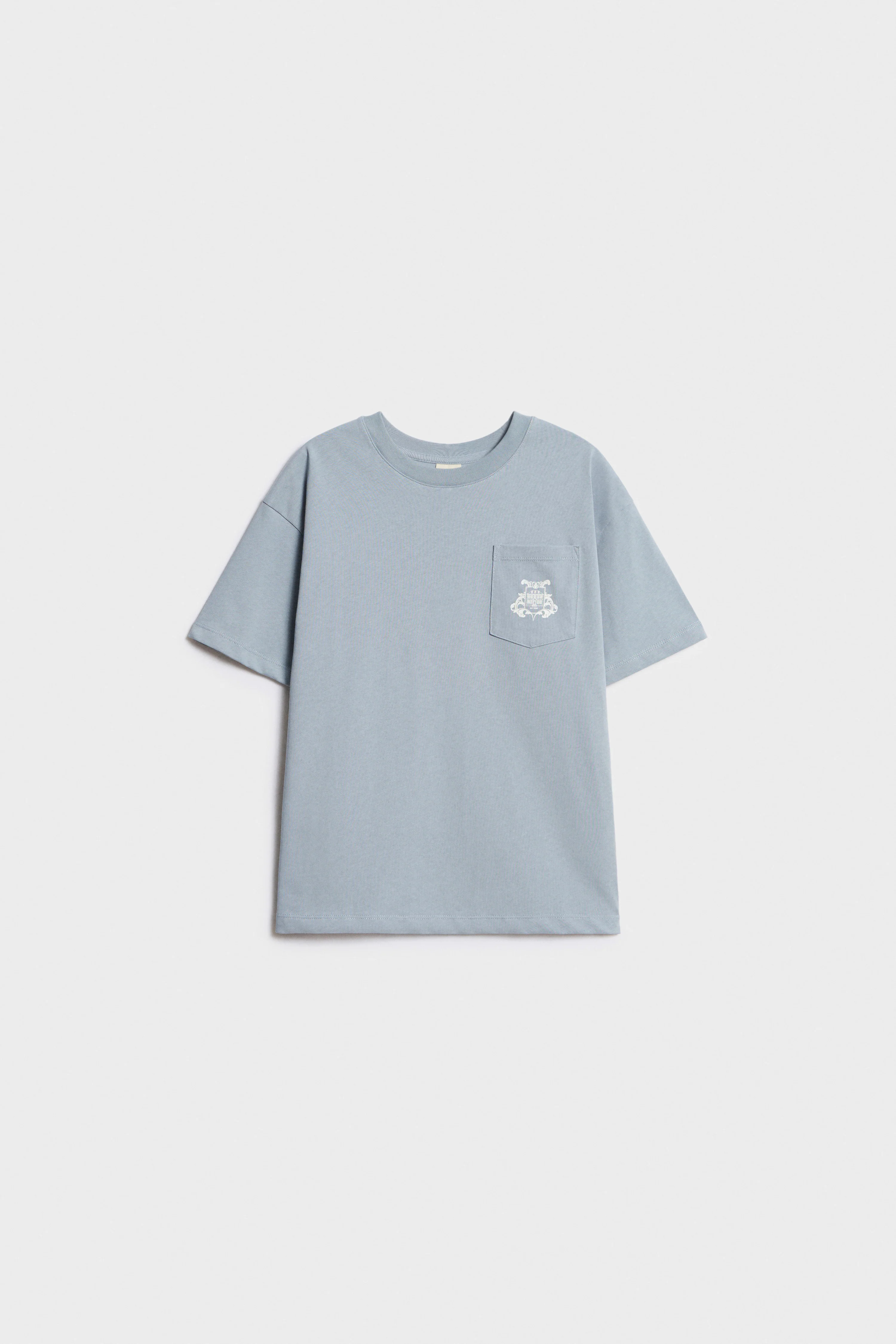 PRINTED POCKET-DETAIL T-SHIRT