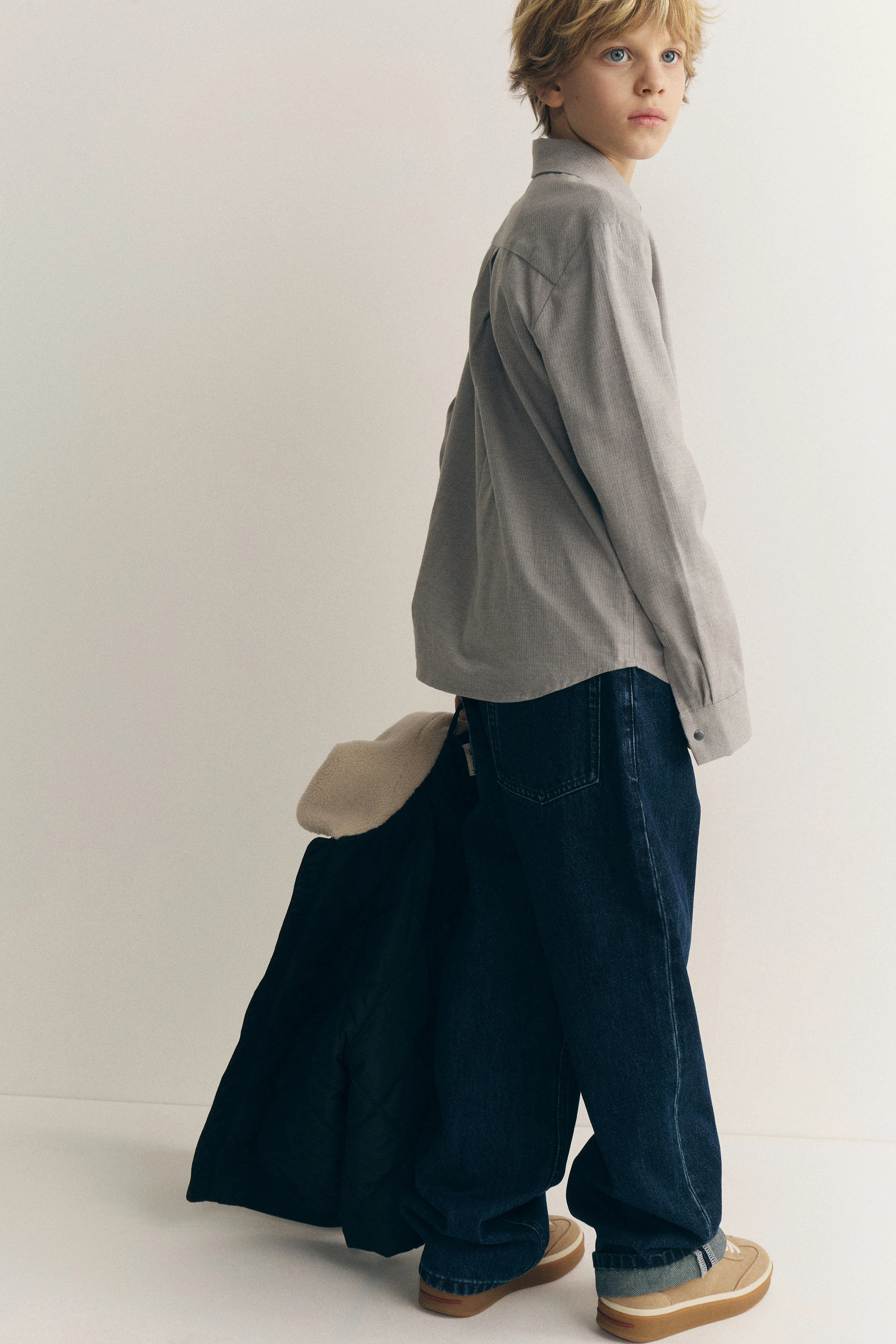 RELAXED-FIT JEANS - Image 3