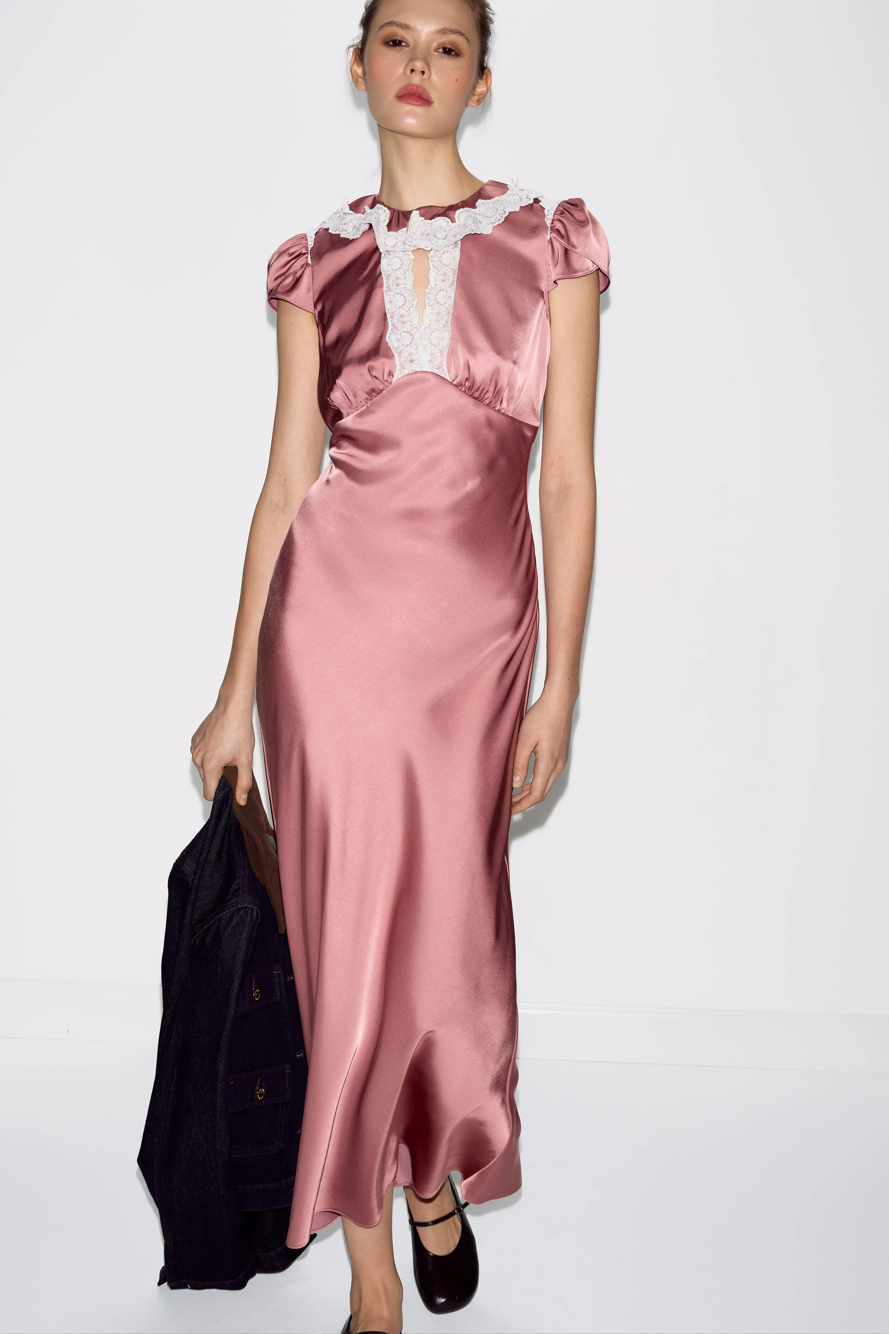 SATIN AND LACE MIDI DRESS - Image 2