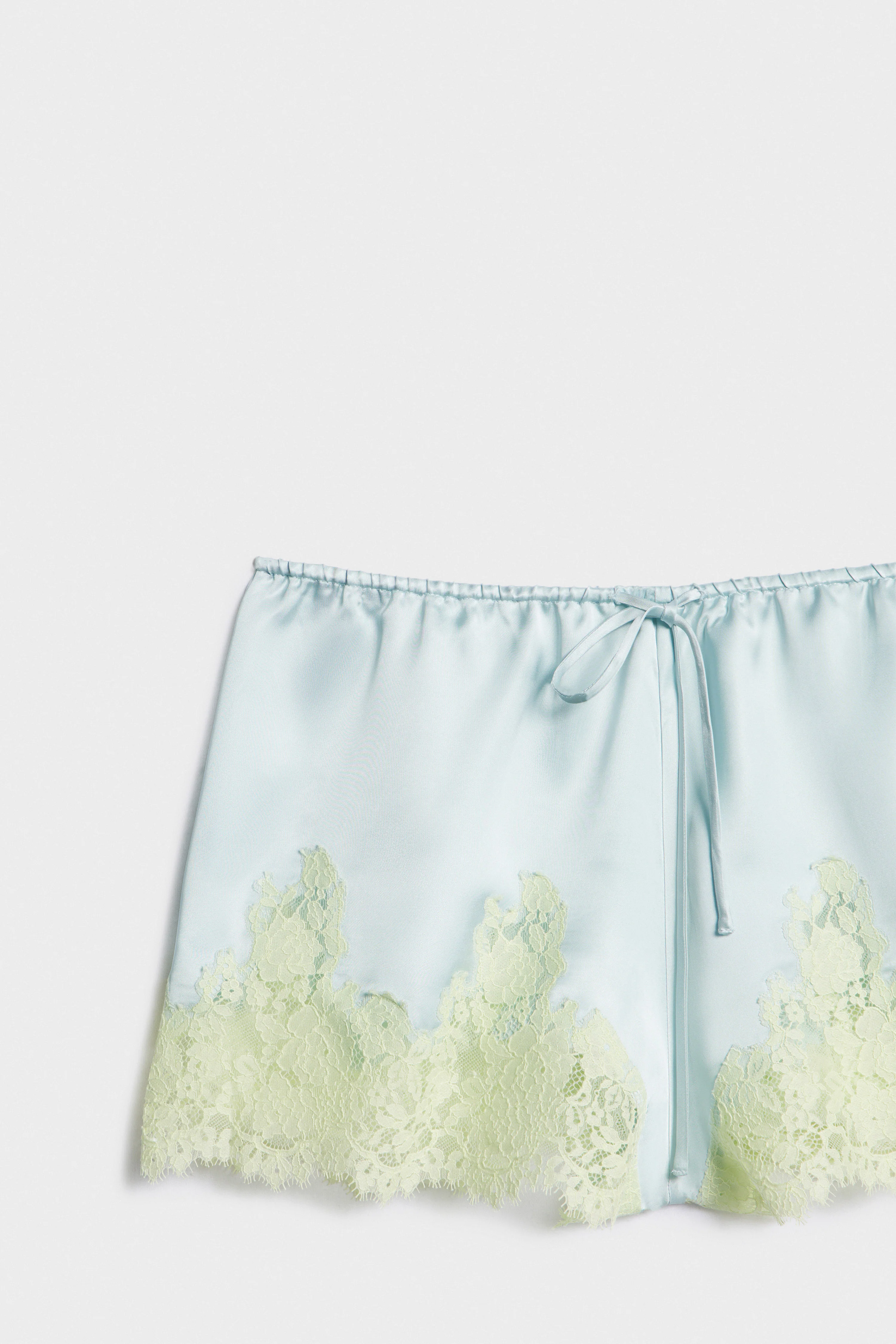 SATIN AND LACE PAJAMA SHORTS - Image 6