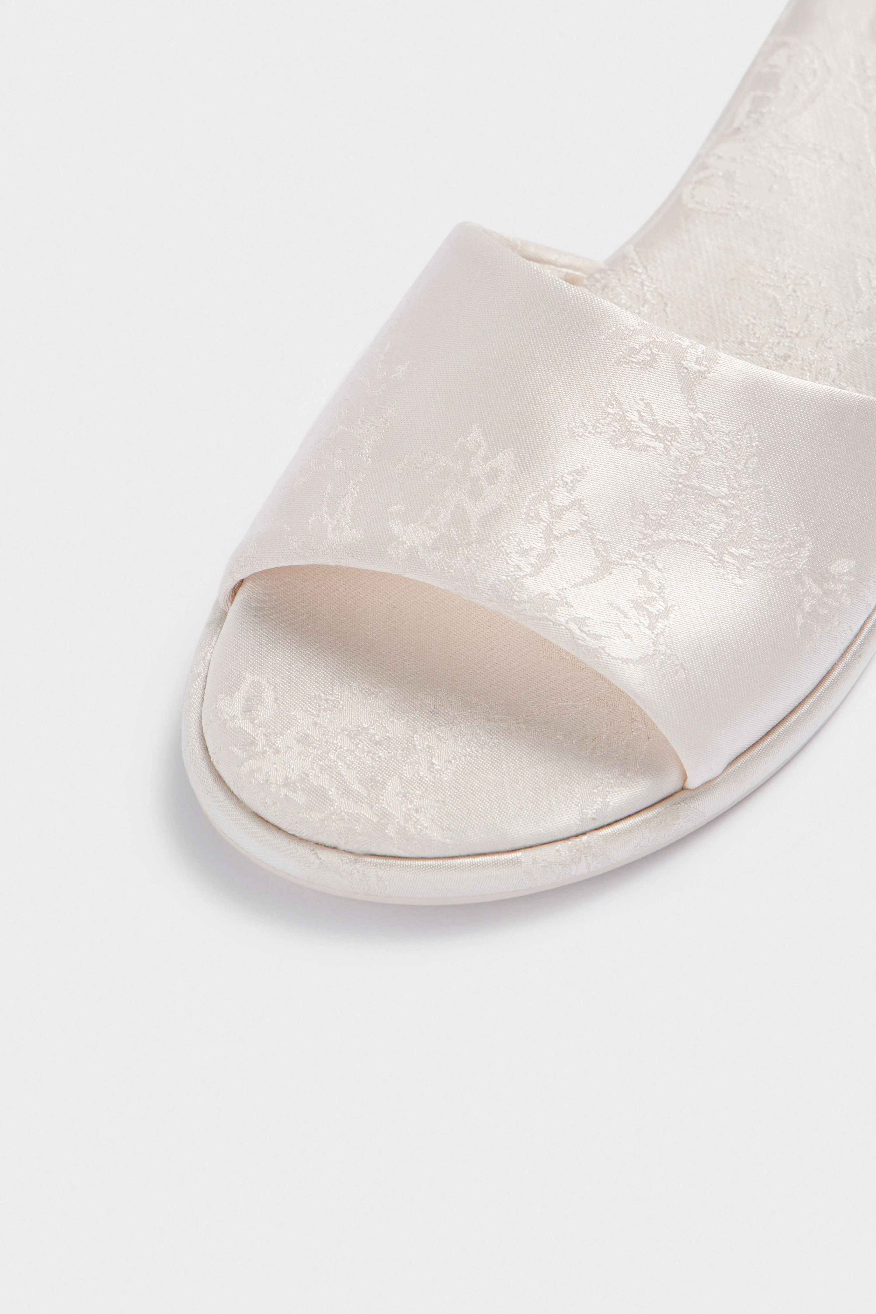 JACQUARD-SATIN SANDALS - Image 7