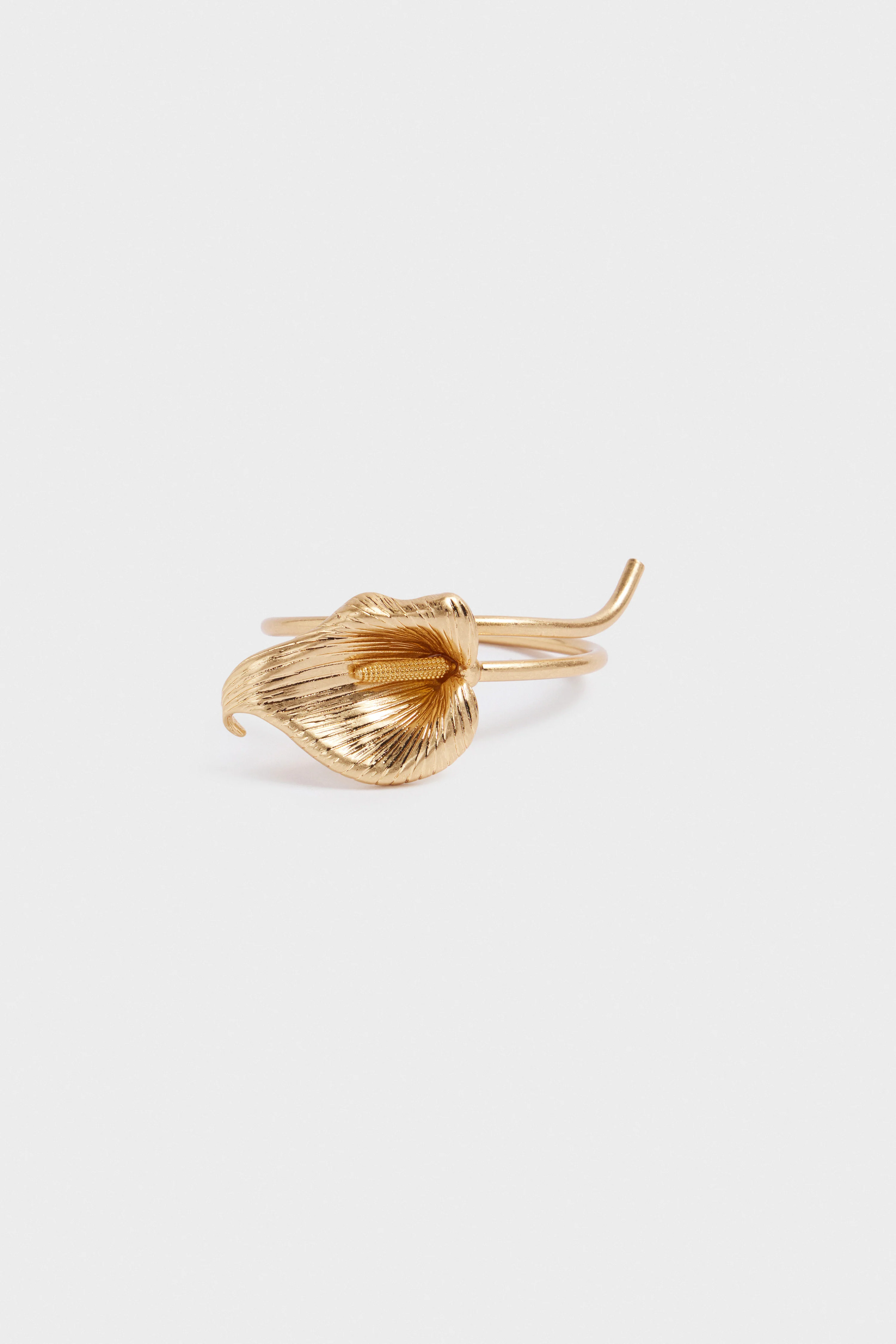 SHINY METAL BANGLE - Image 3