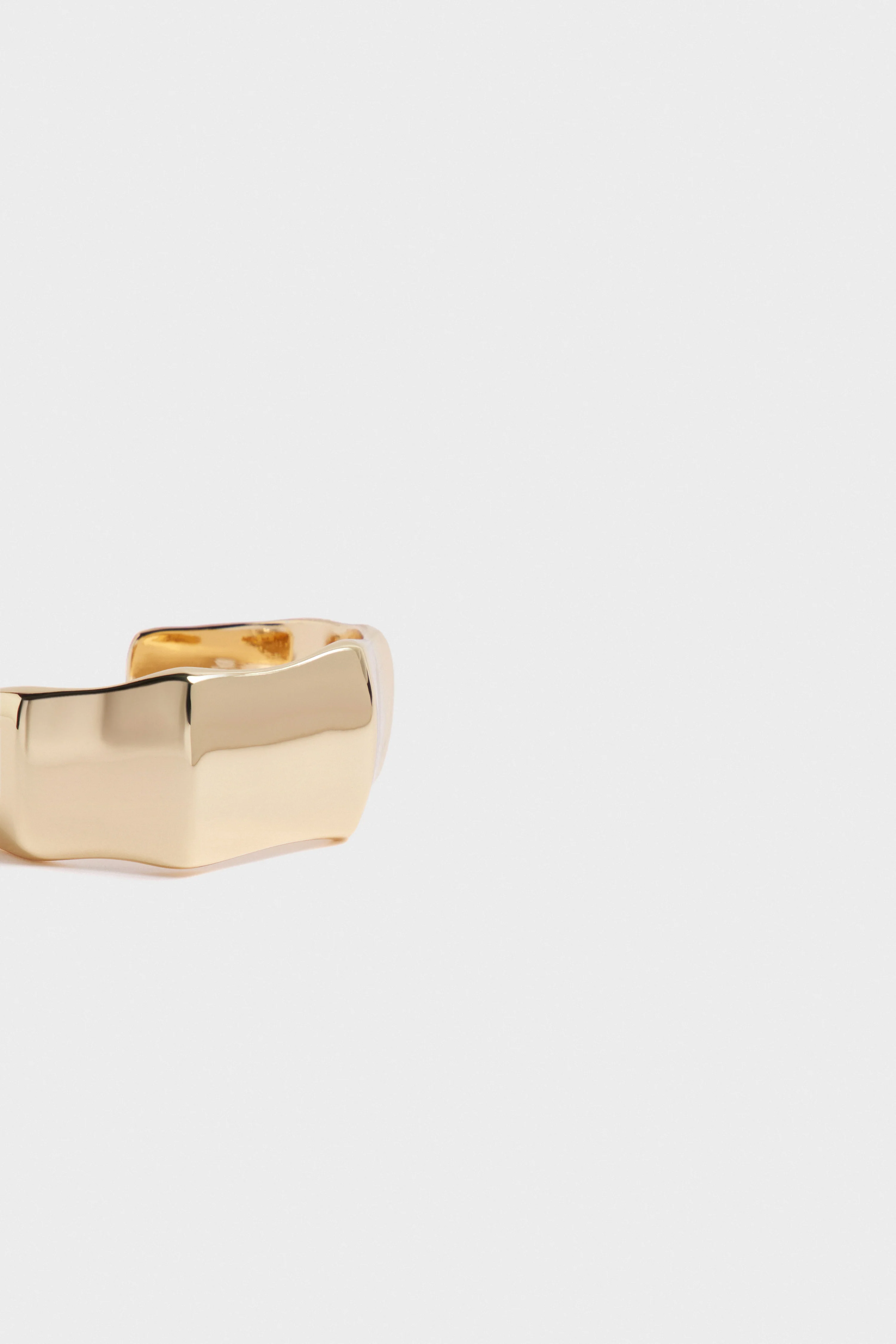 SHINY METAL BANGLE - Image 3