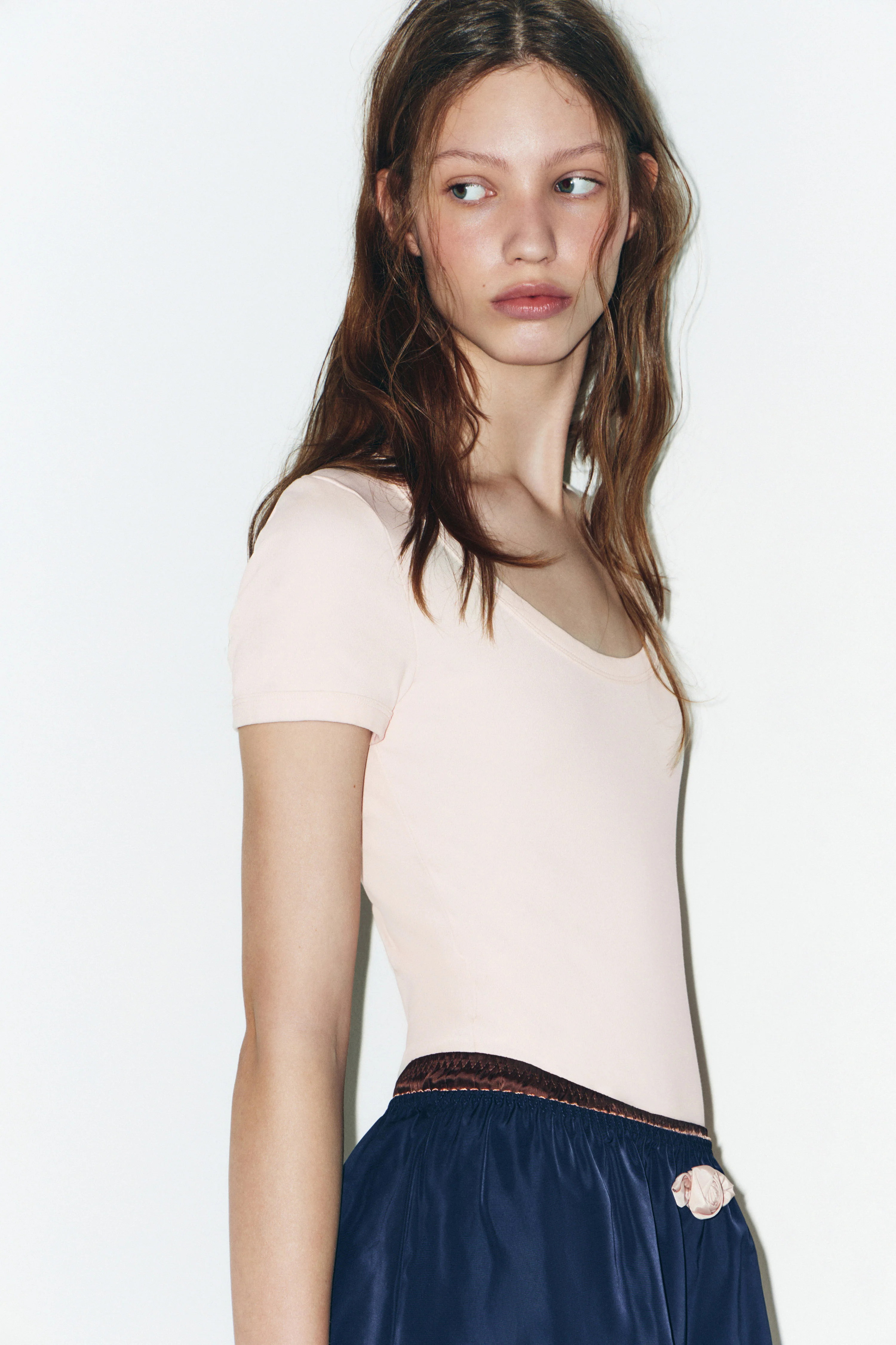 SHORT-SLEEVED COTTON BODYSUIT