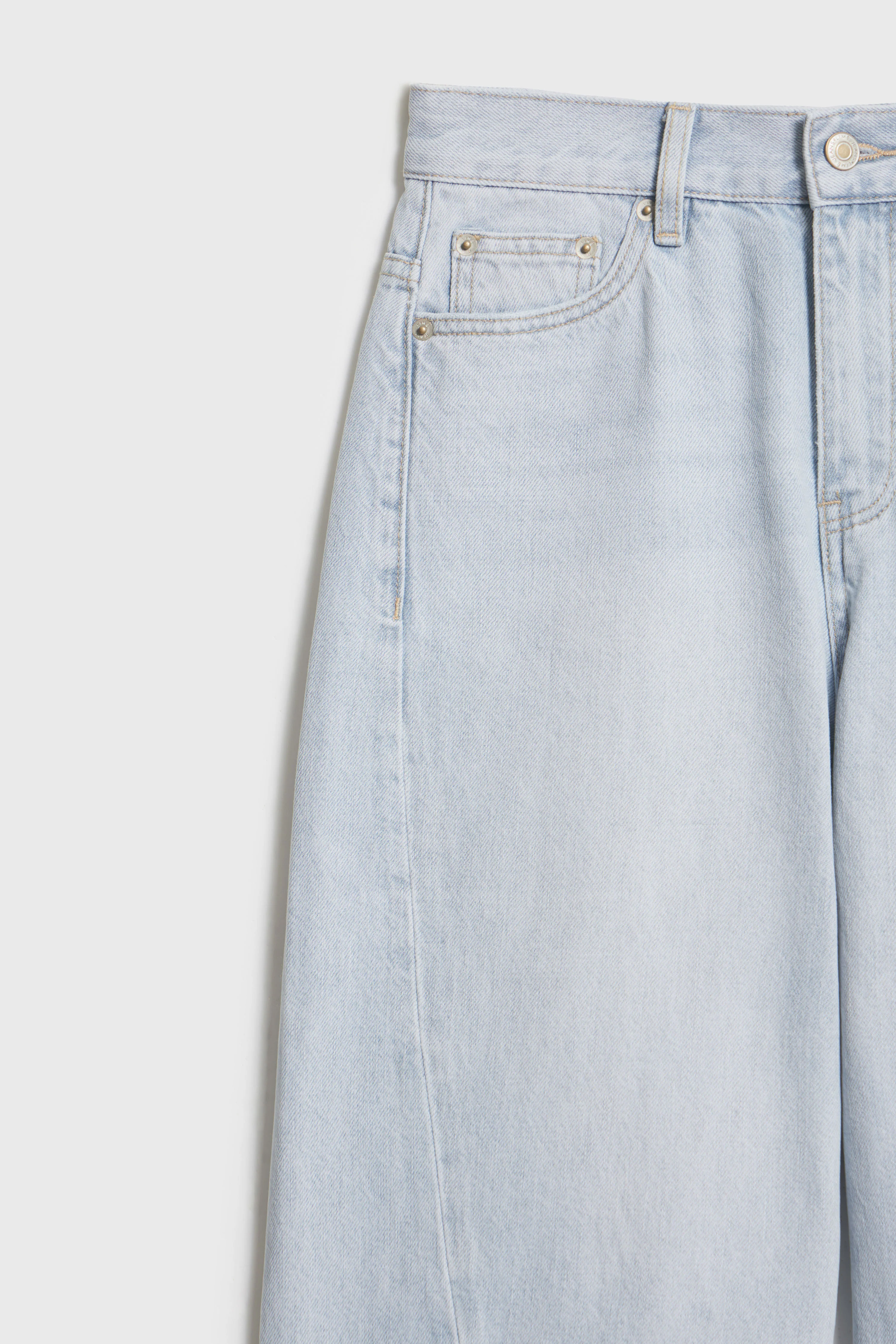 STRAIGHT DENIM SHORTS - Image 7