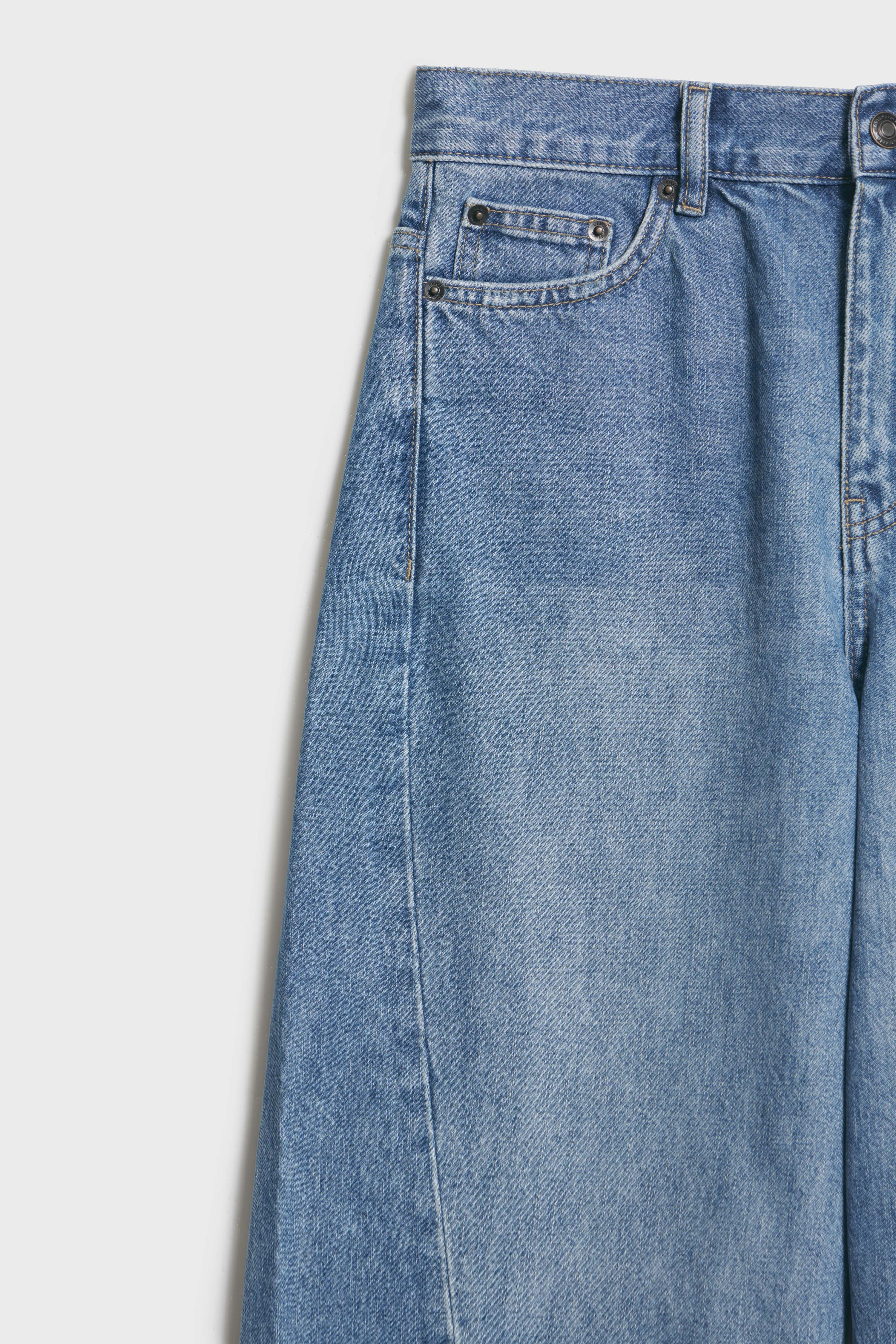 STRAIGHT DENIM SHORTS - Image 8