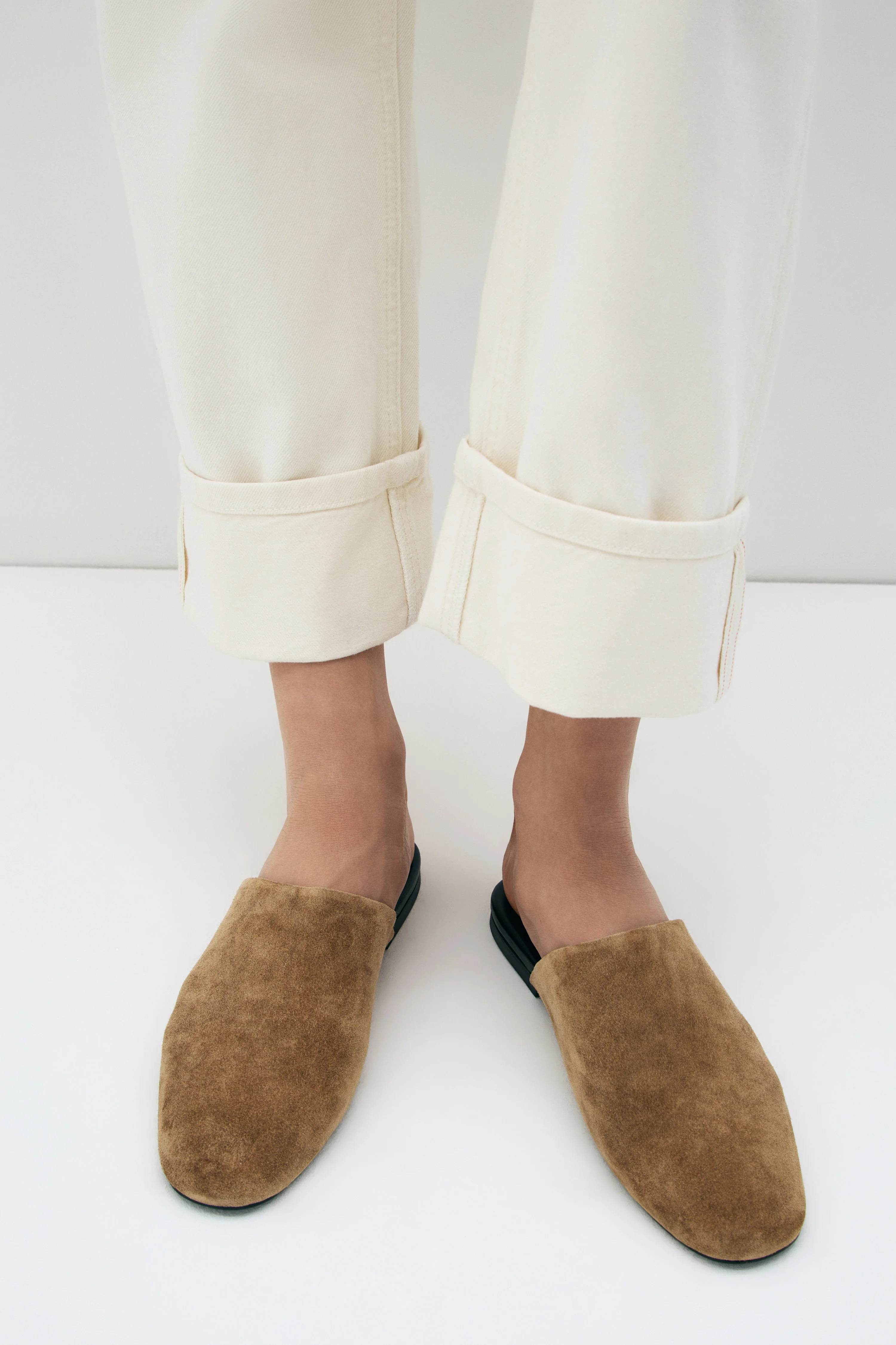 SUEDE CLOGS - Image 7