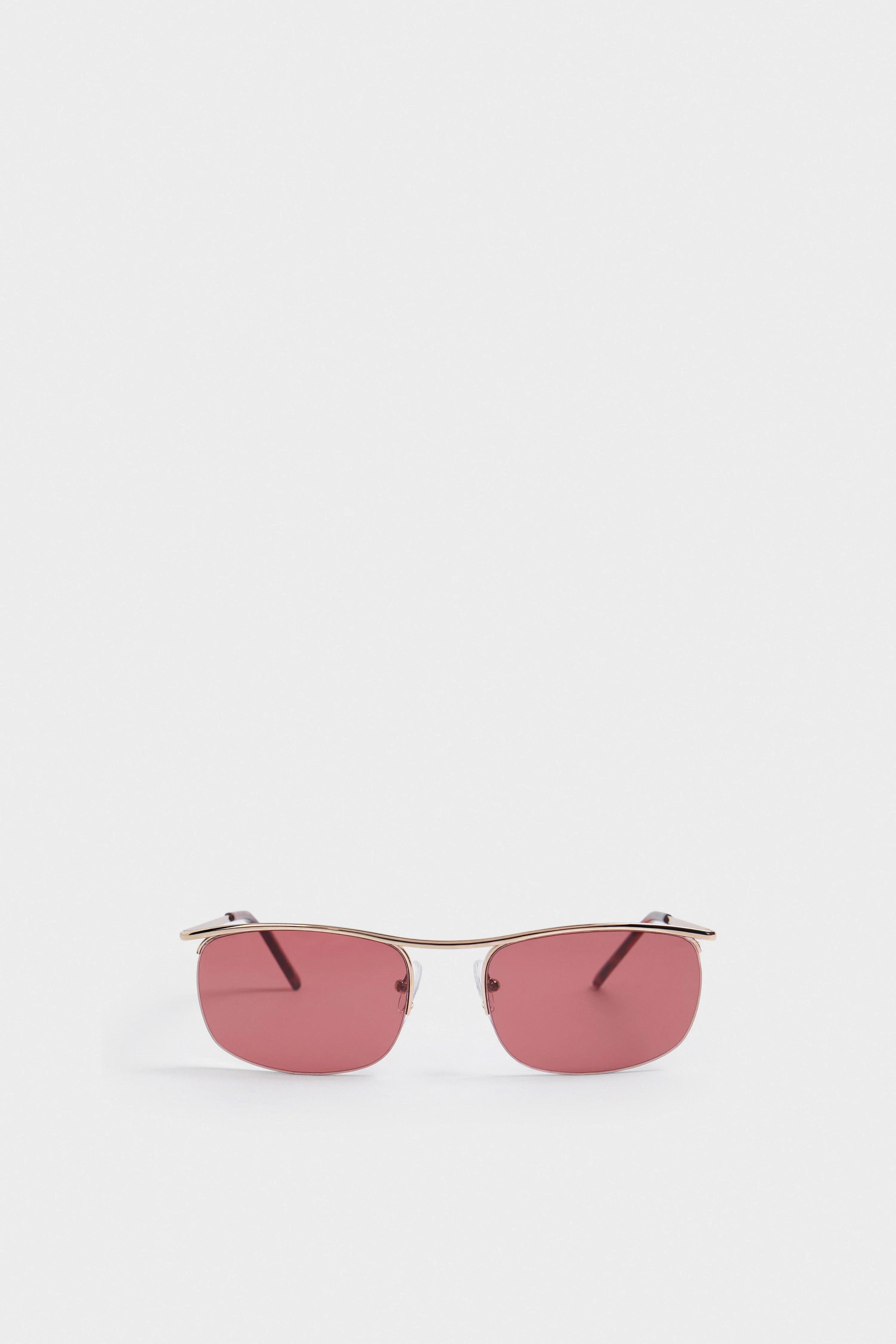 SUNGLASSES WITH UV-PROTECTIVE LENSES