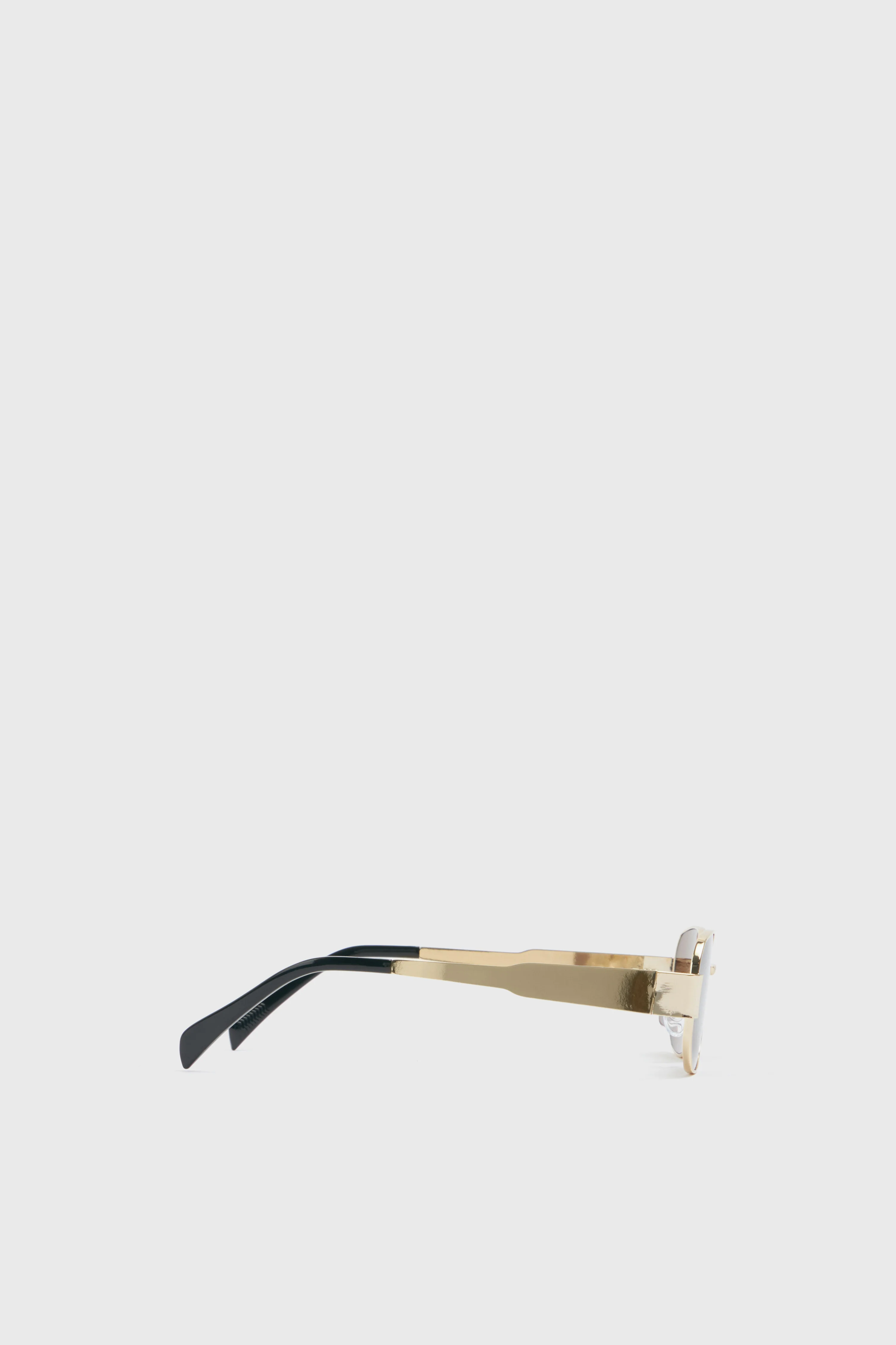 SUNGLASSES WITH UV-PROTECTIVE LENSES - Image 3