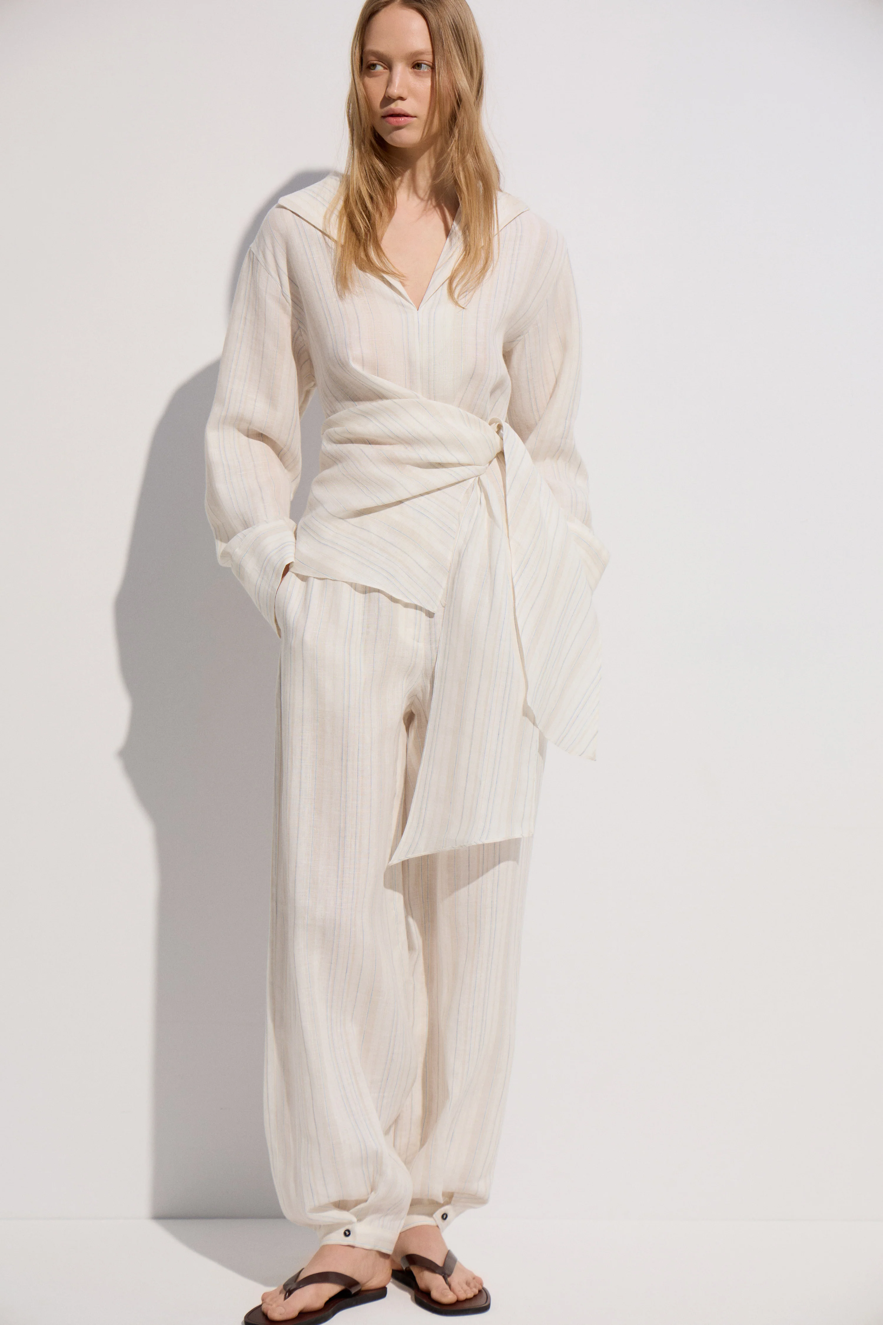 TIE-BELT LINEN SHIRT - Image 2