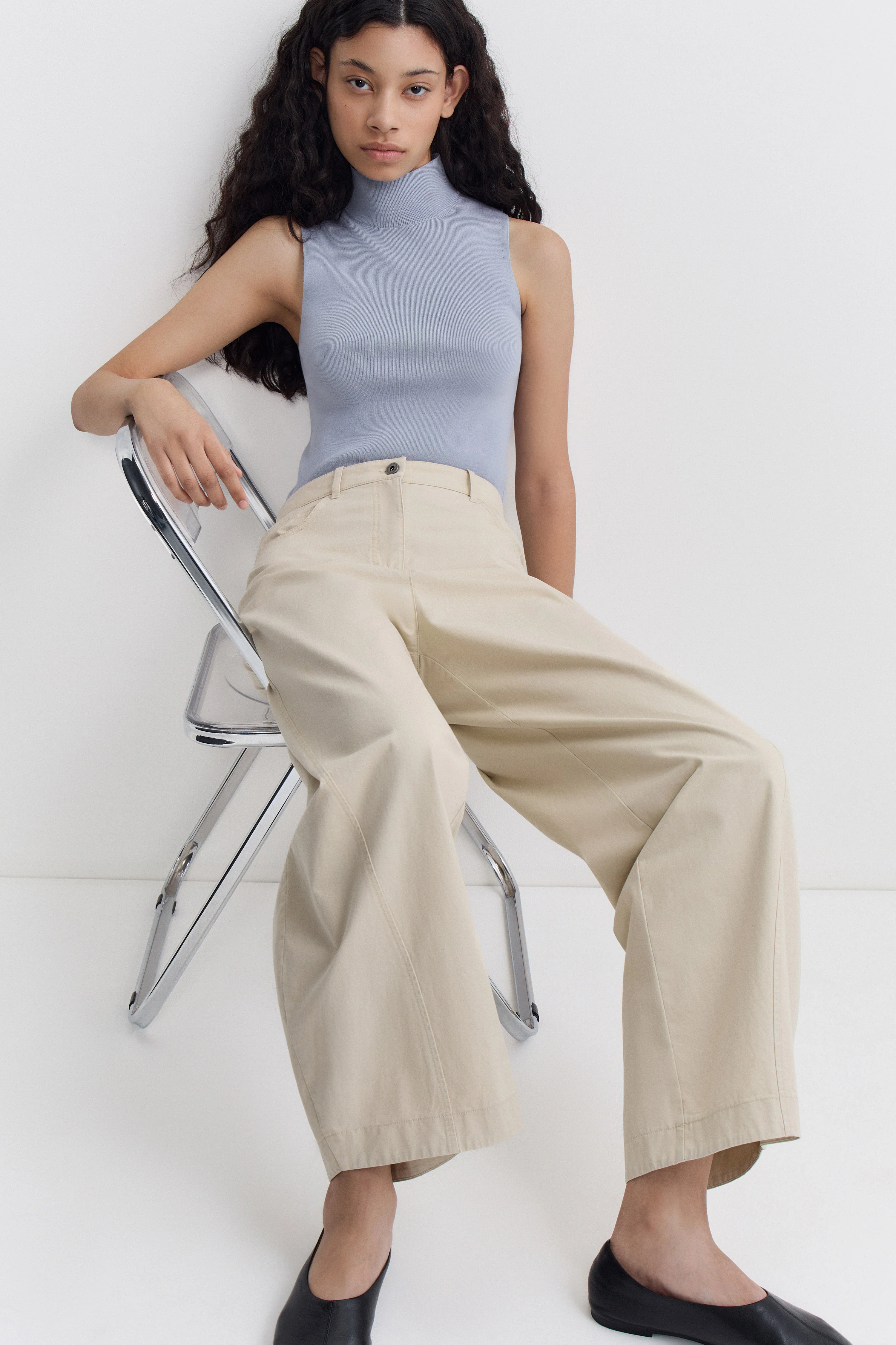 TURTLENECK KNIT TOP