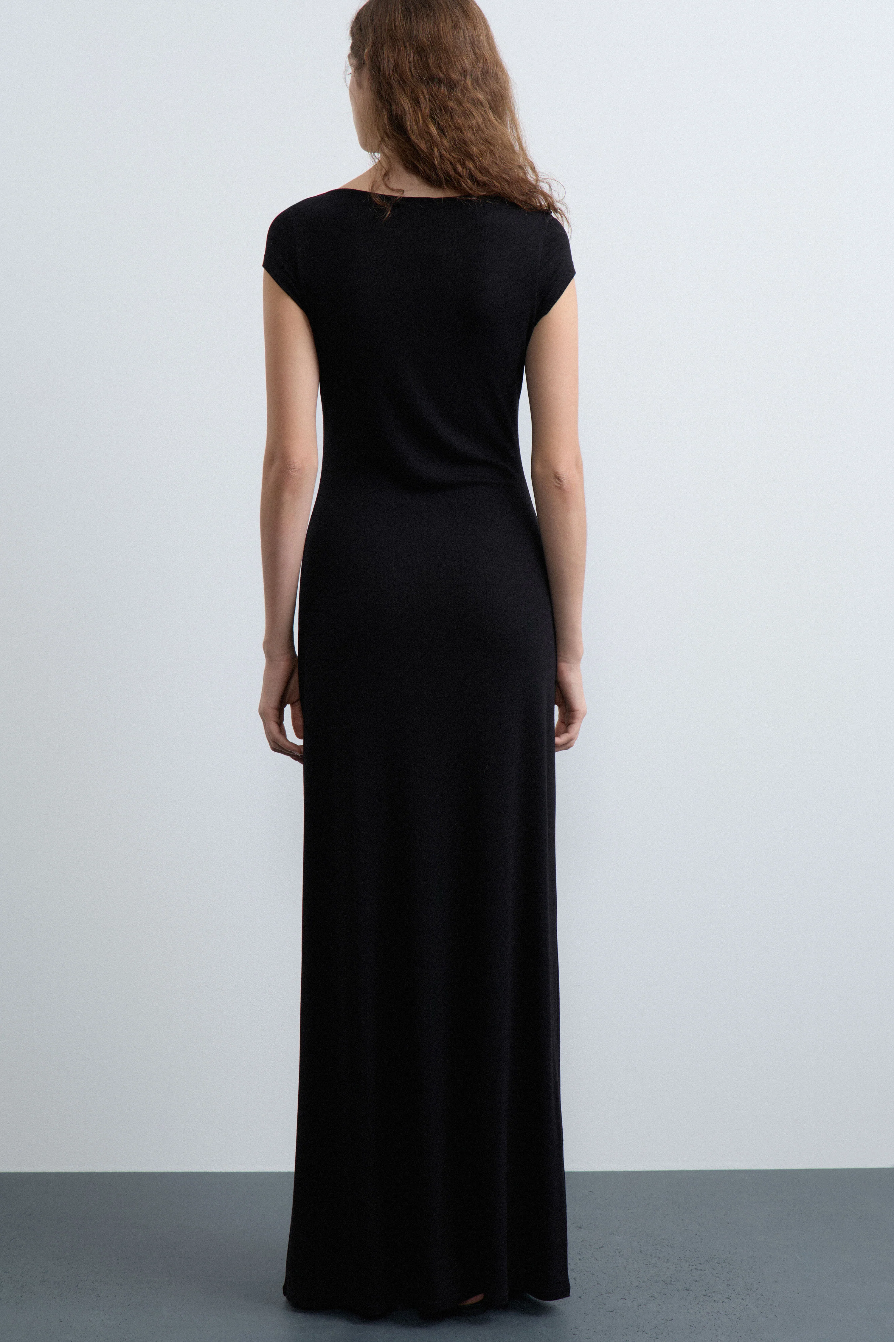 FITTED INTERLOCK MAXI DRESS - Image 3