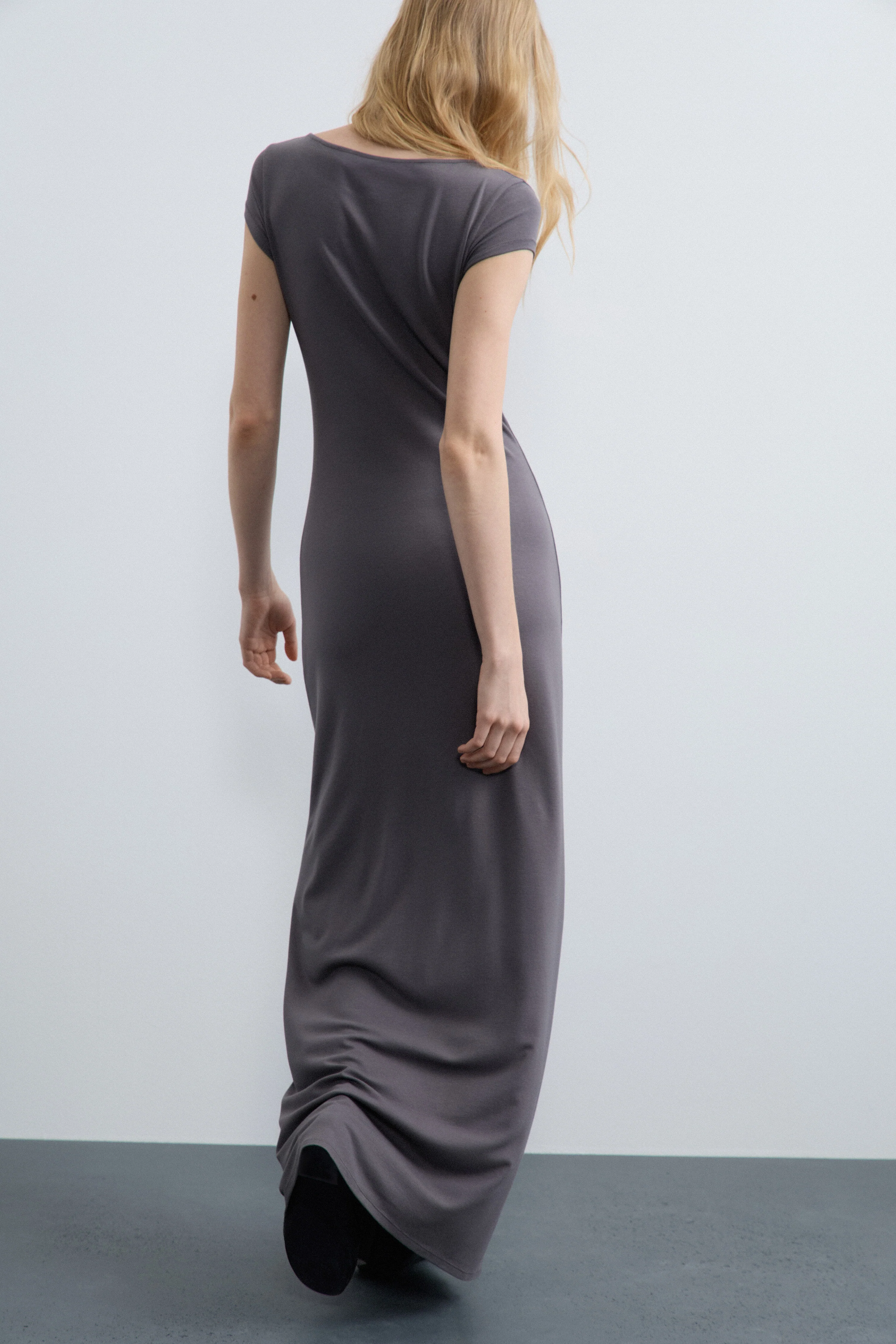 FITTED INTERLOCK MAXI DRESS - Image 3