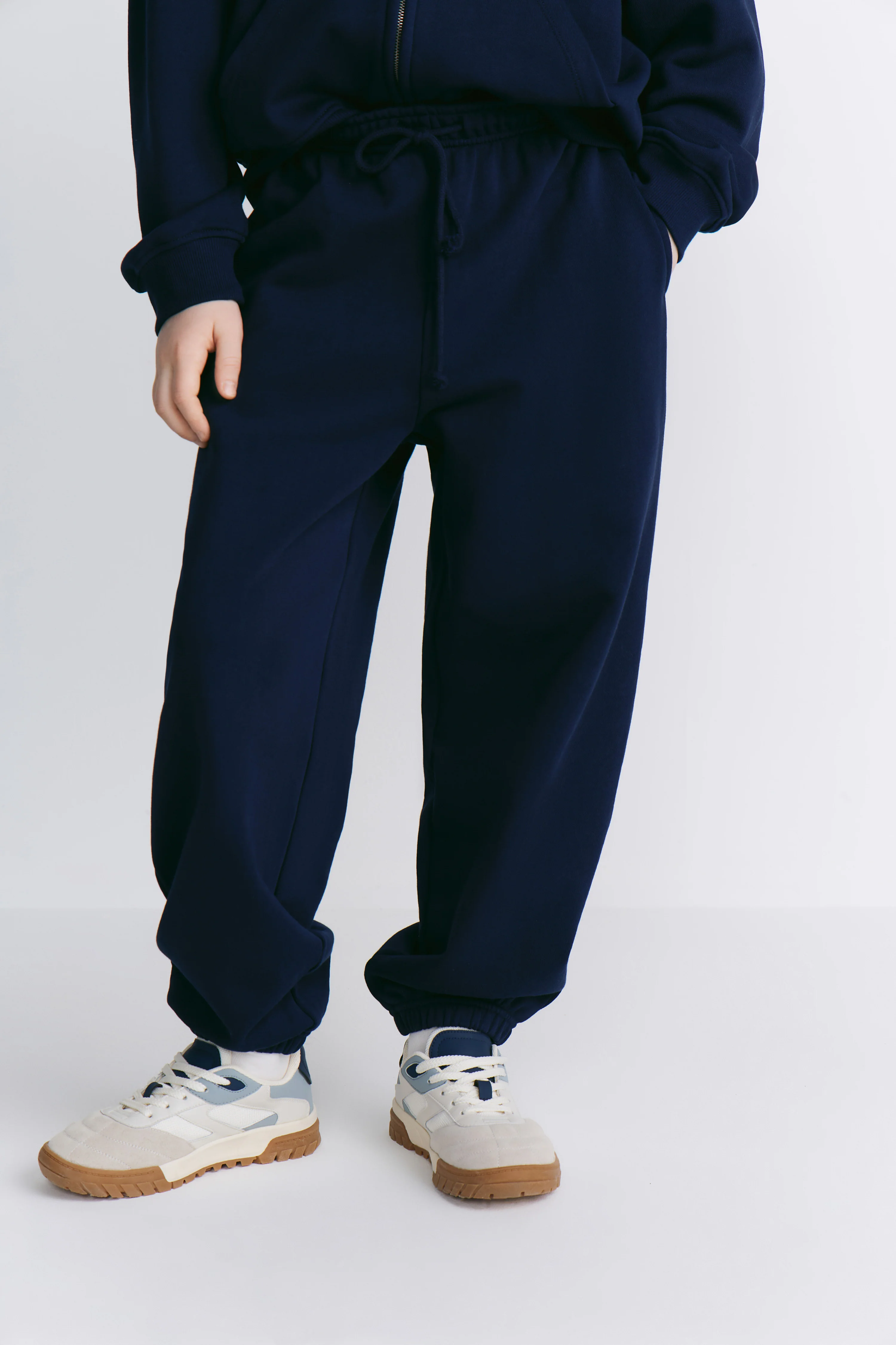 BASIC SWEATPANT JOGGERS - Image 2