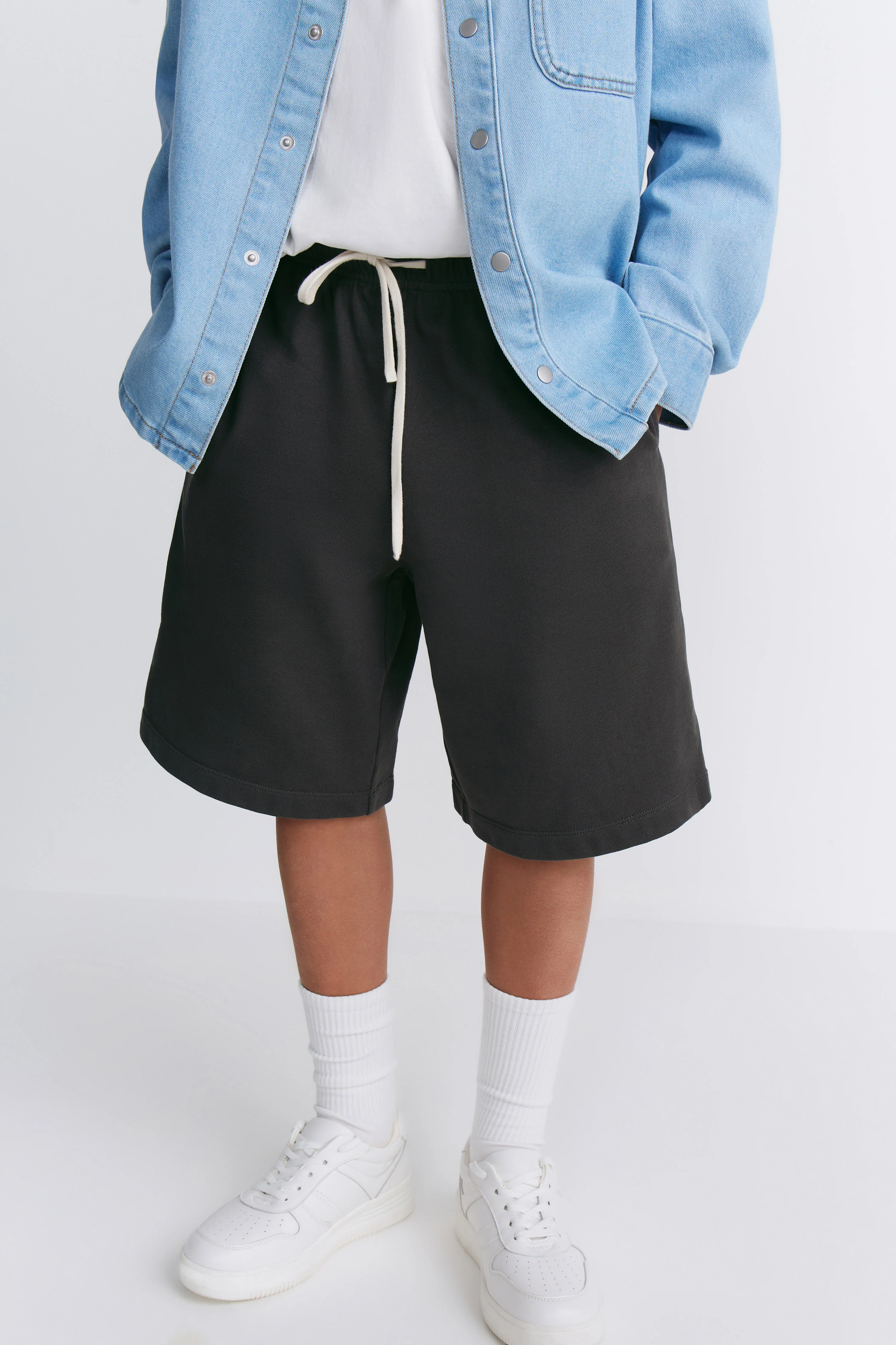 BASIC SWEATSHORTS - Image 2