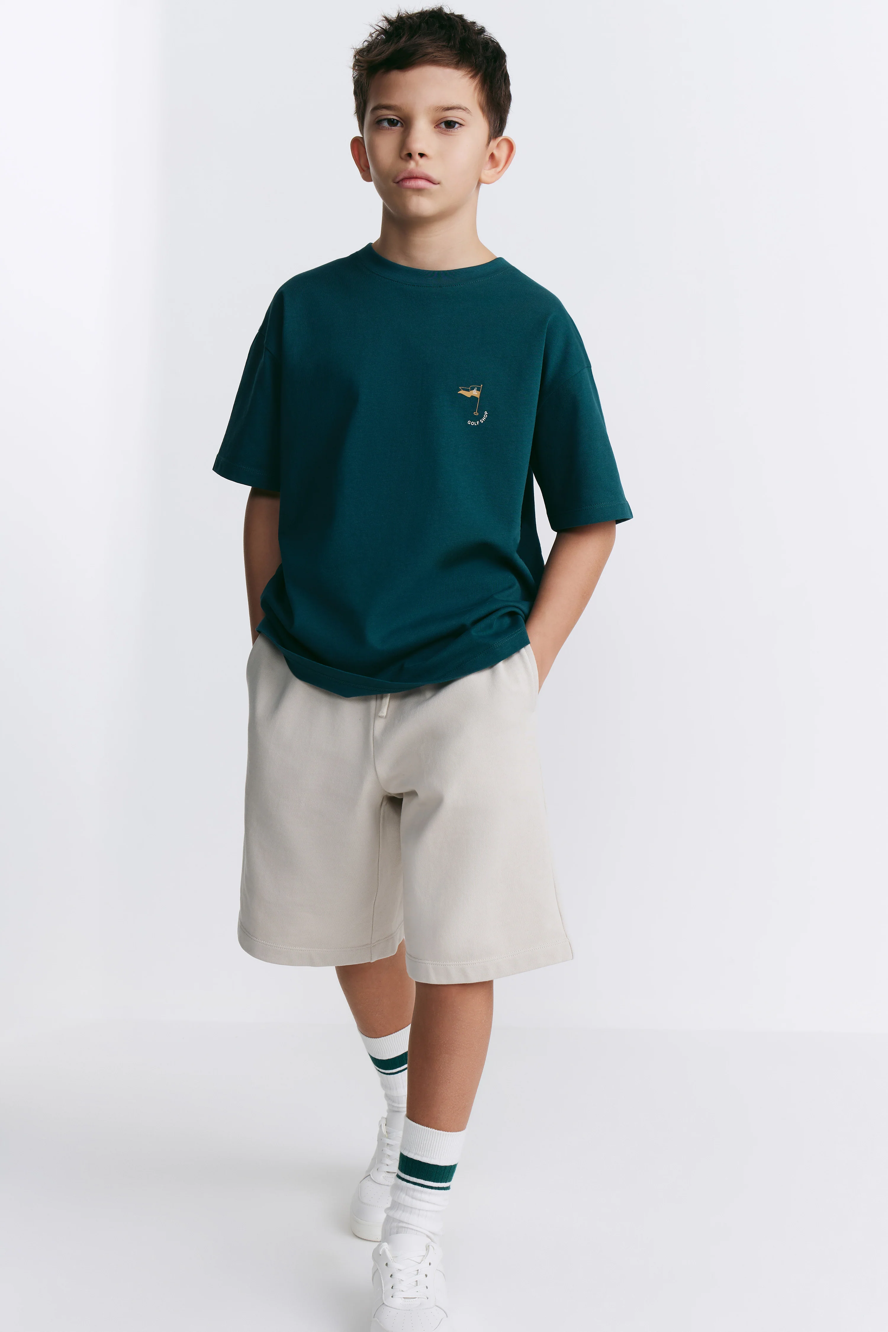 BASIC SWEATSHORTS